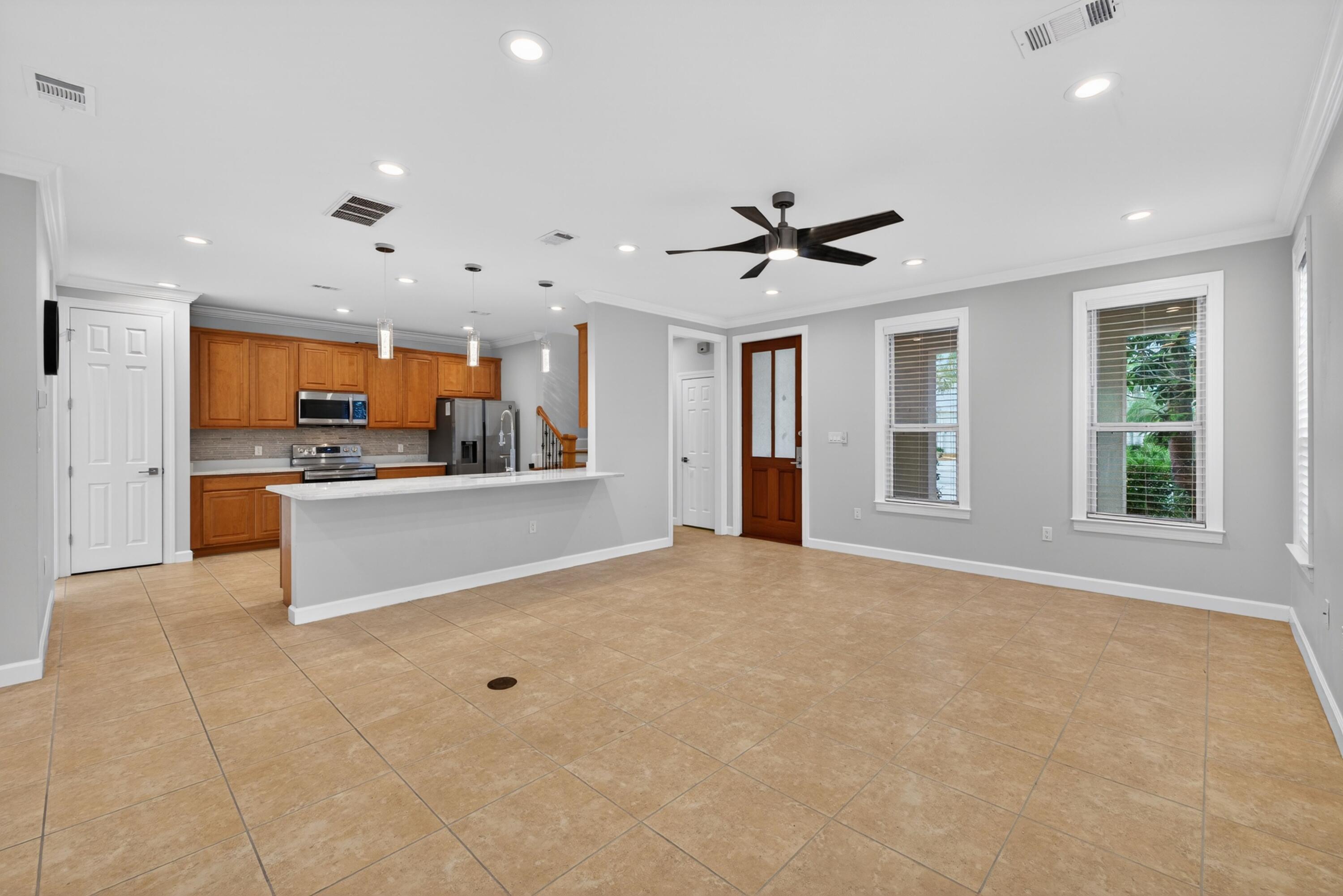 2019 Pine Island Circle