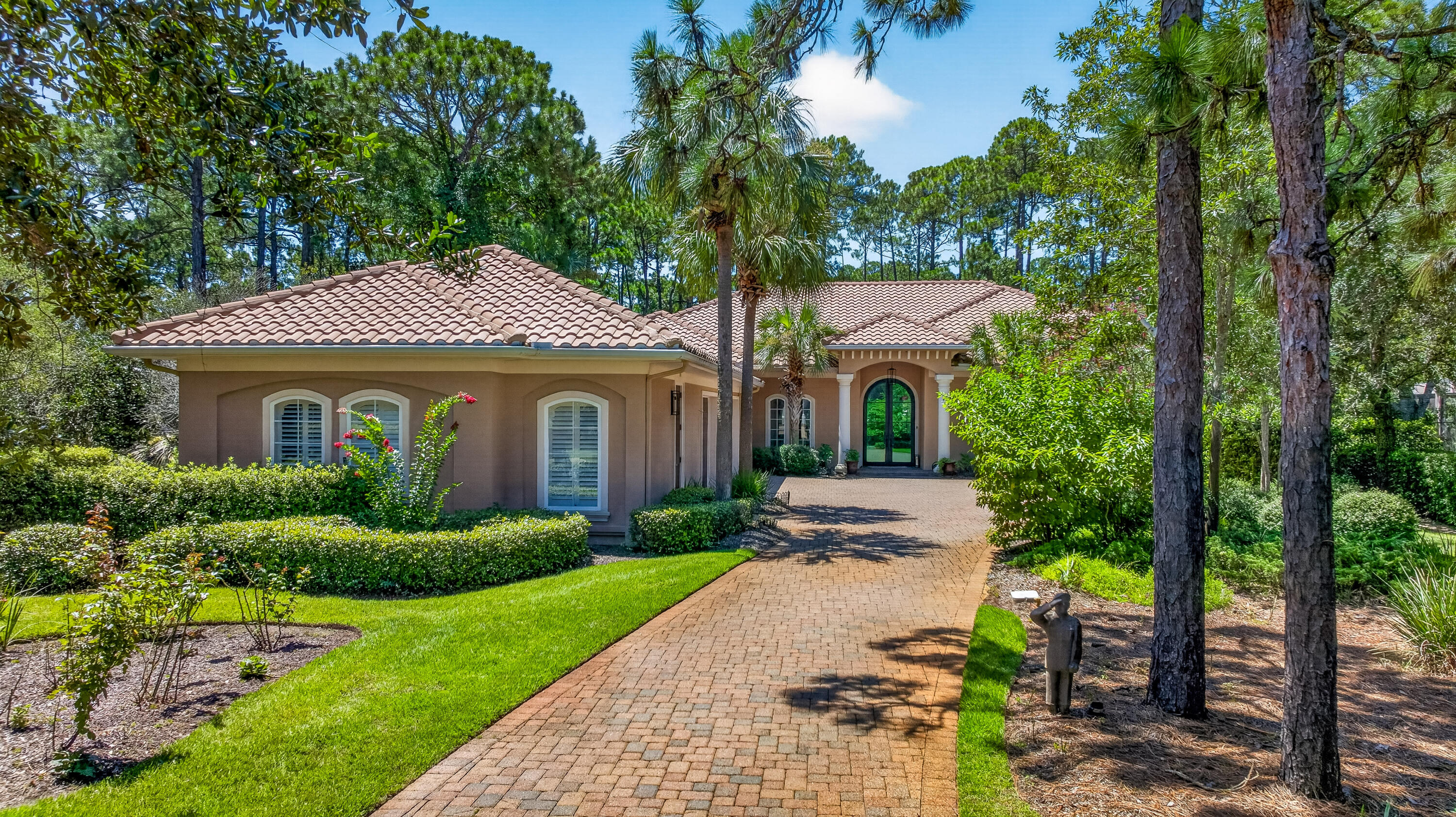 2936 Pine Valley Drive