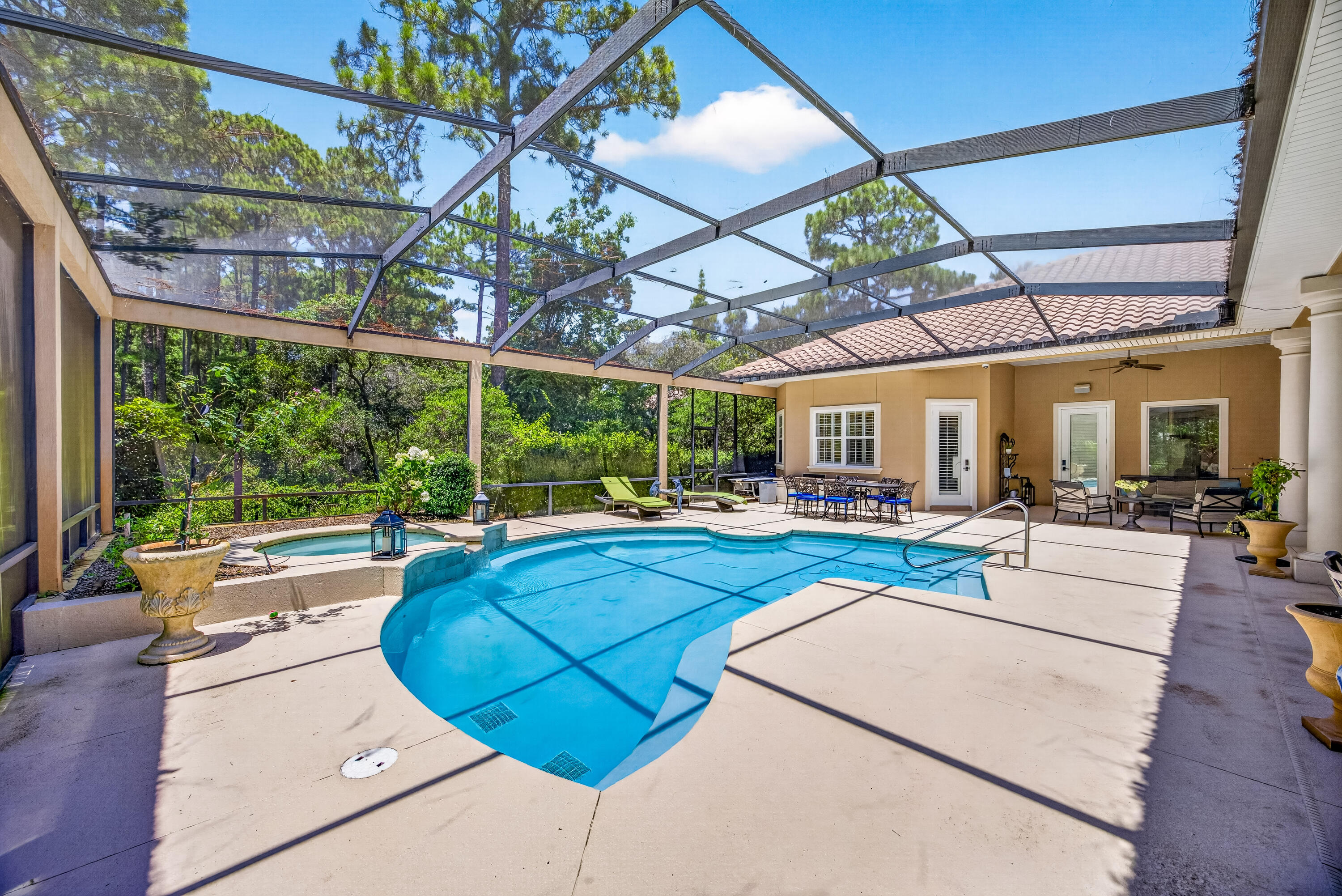 2936 Pine Valley Drive