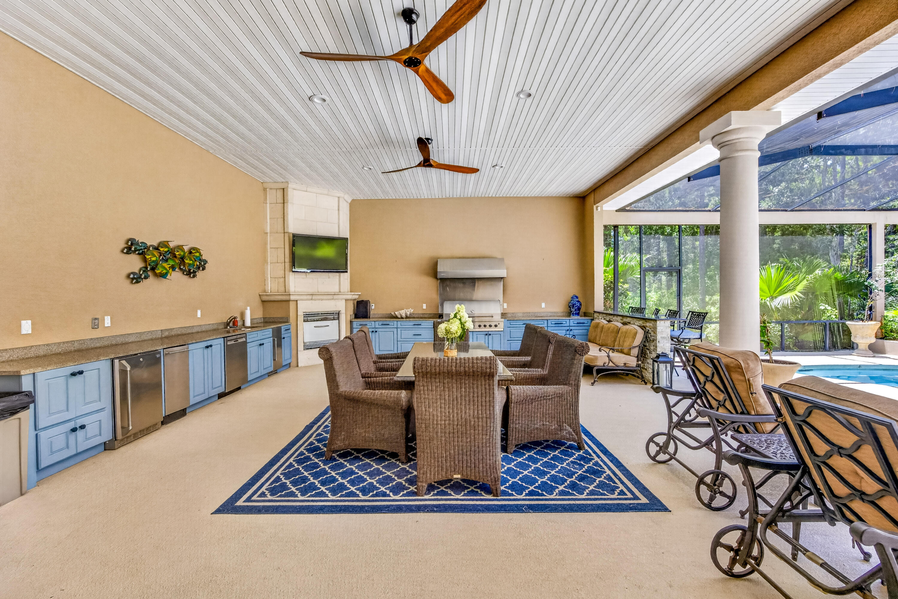 2936 Pine Valley Drive