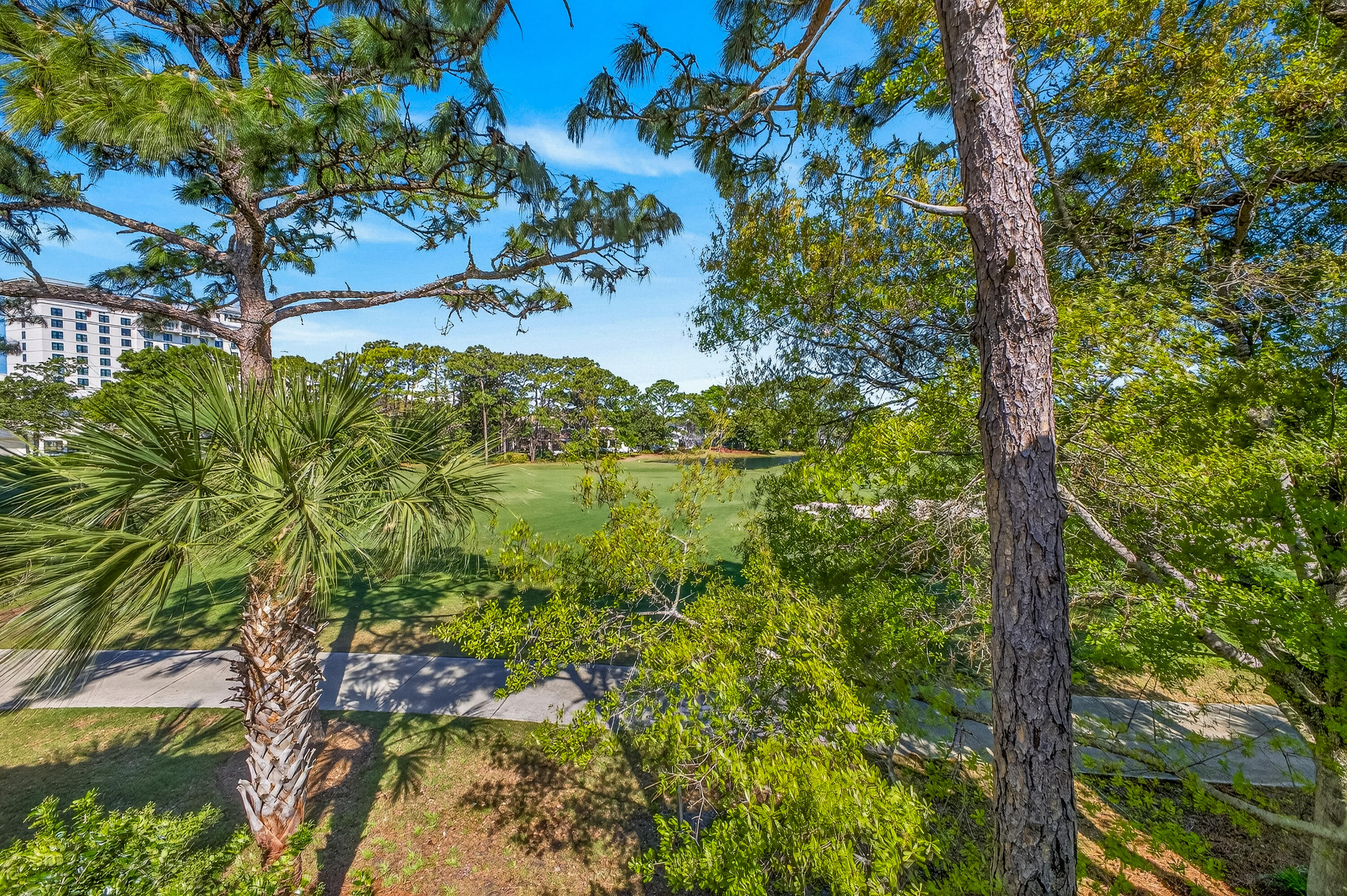 1869 Boardwalk Drive