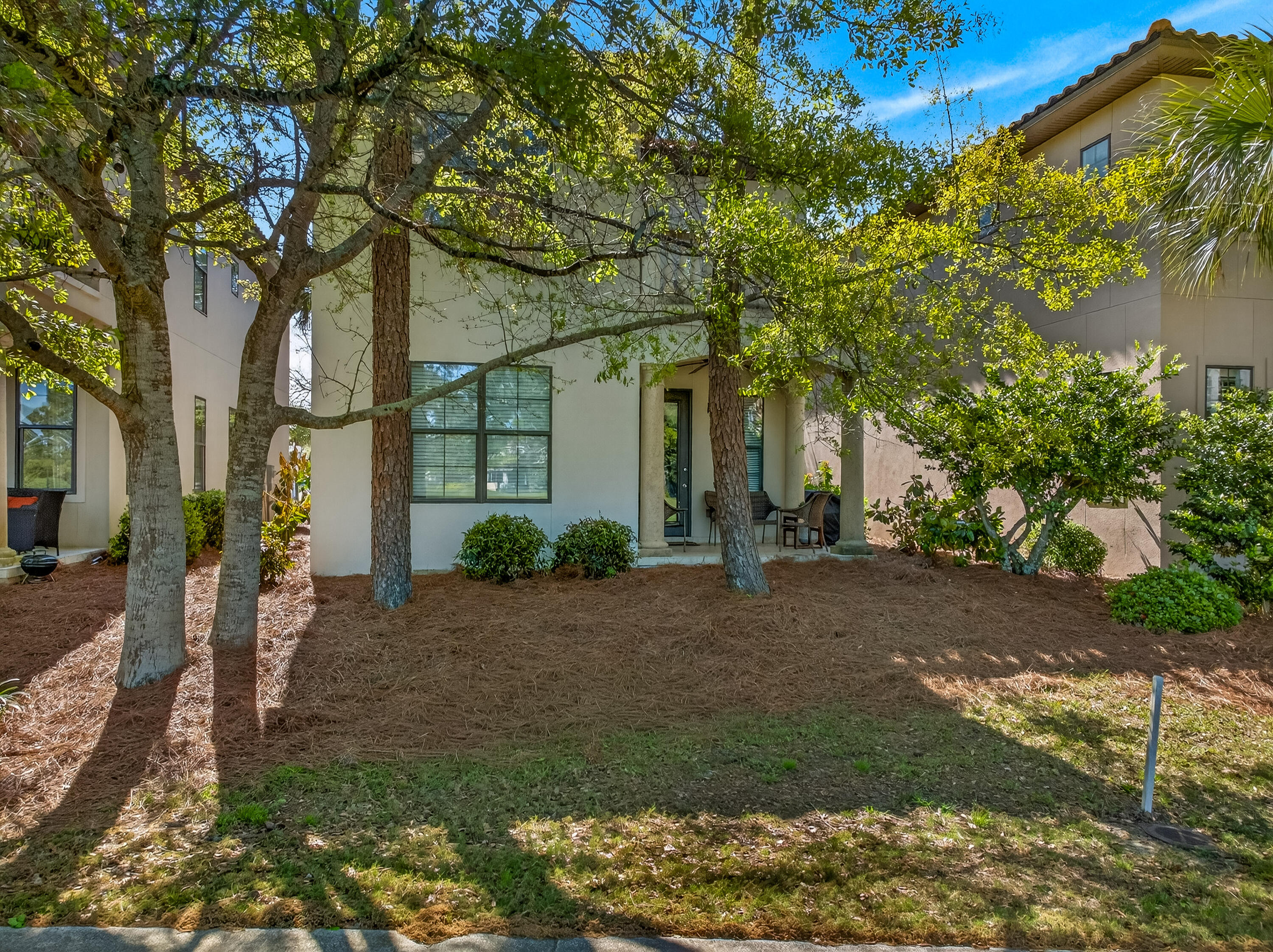 1869 Boardwalk Drive