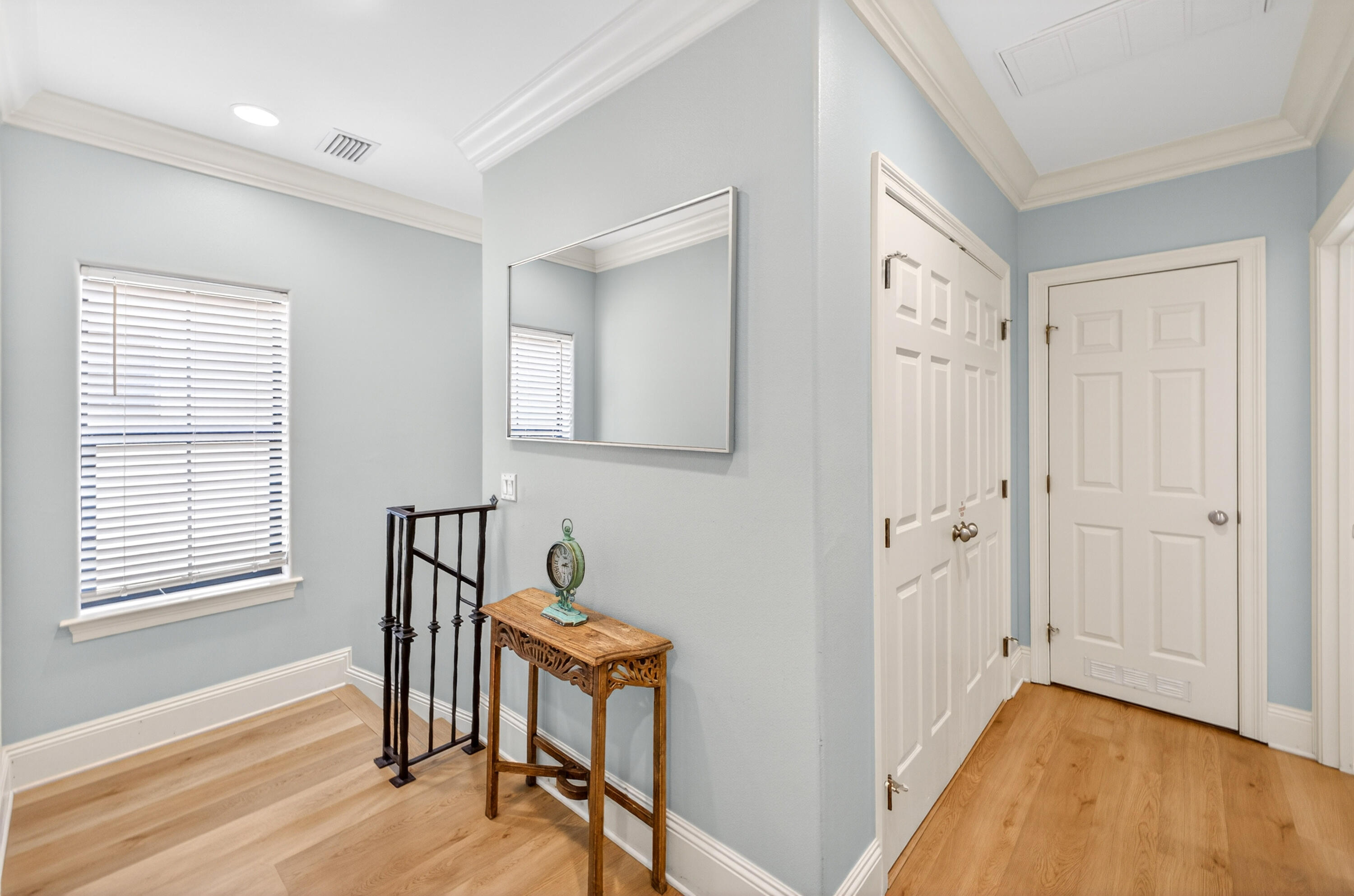 1869 Boardwalk Drive