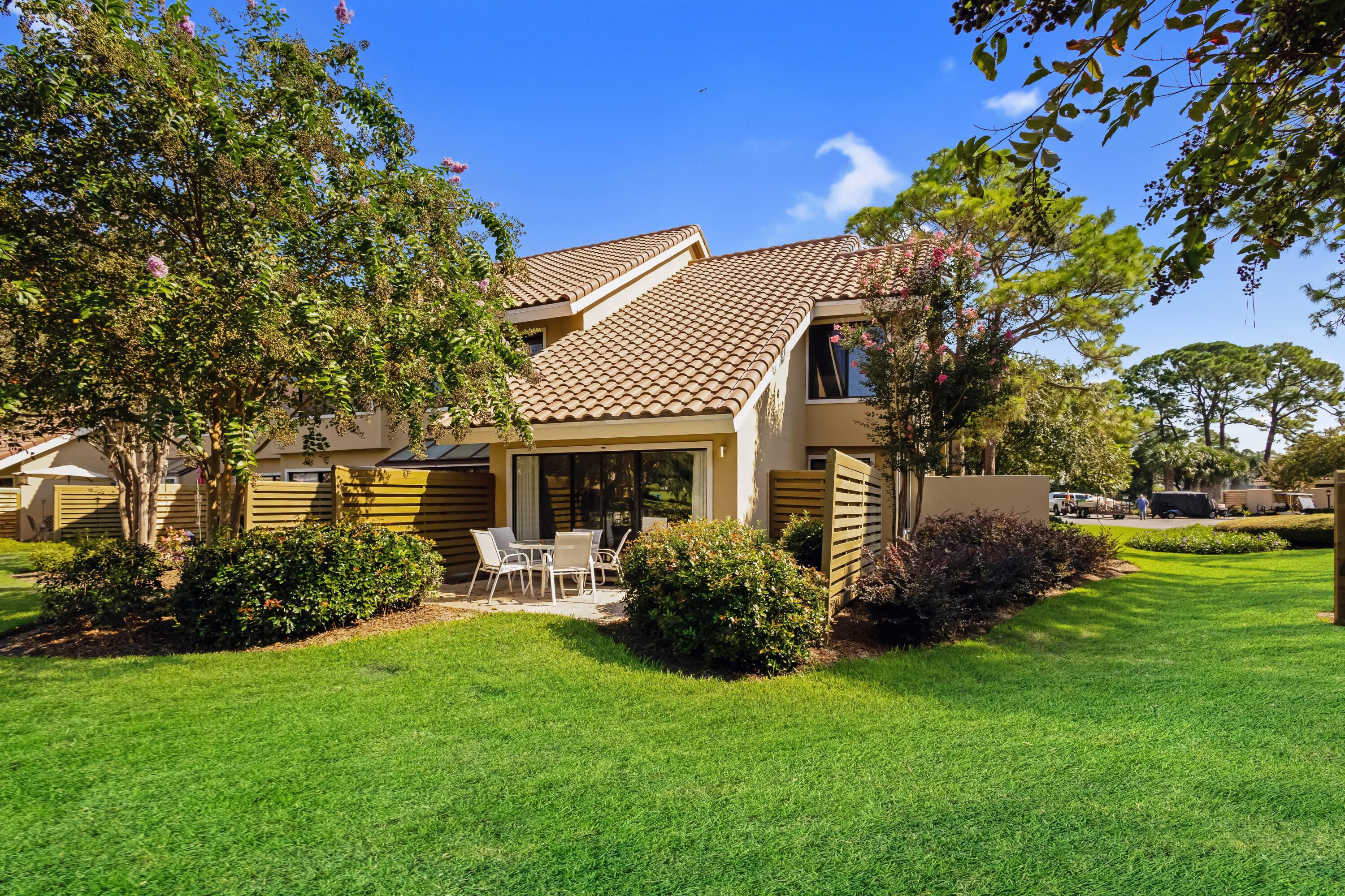 5150 Beachwalk Circle