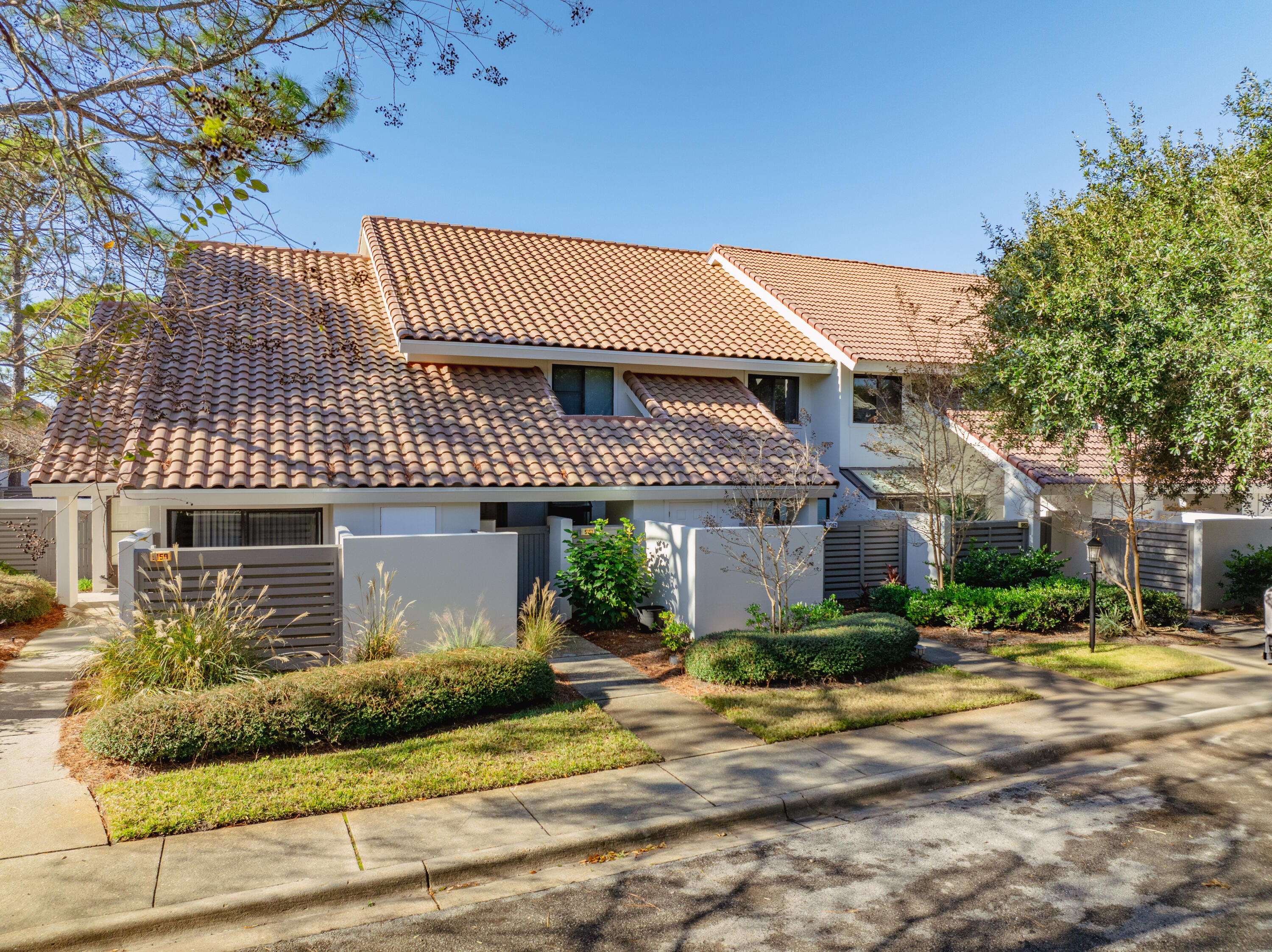 5150 Beachwalk Circle