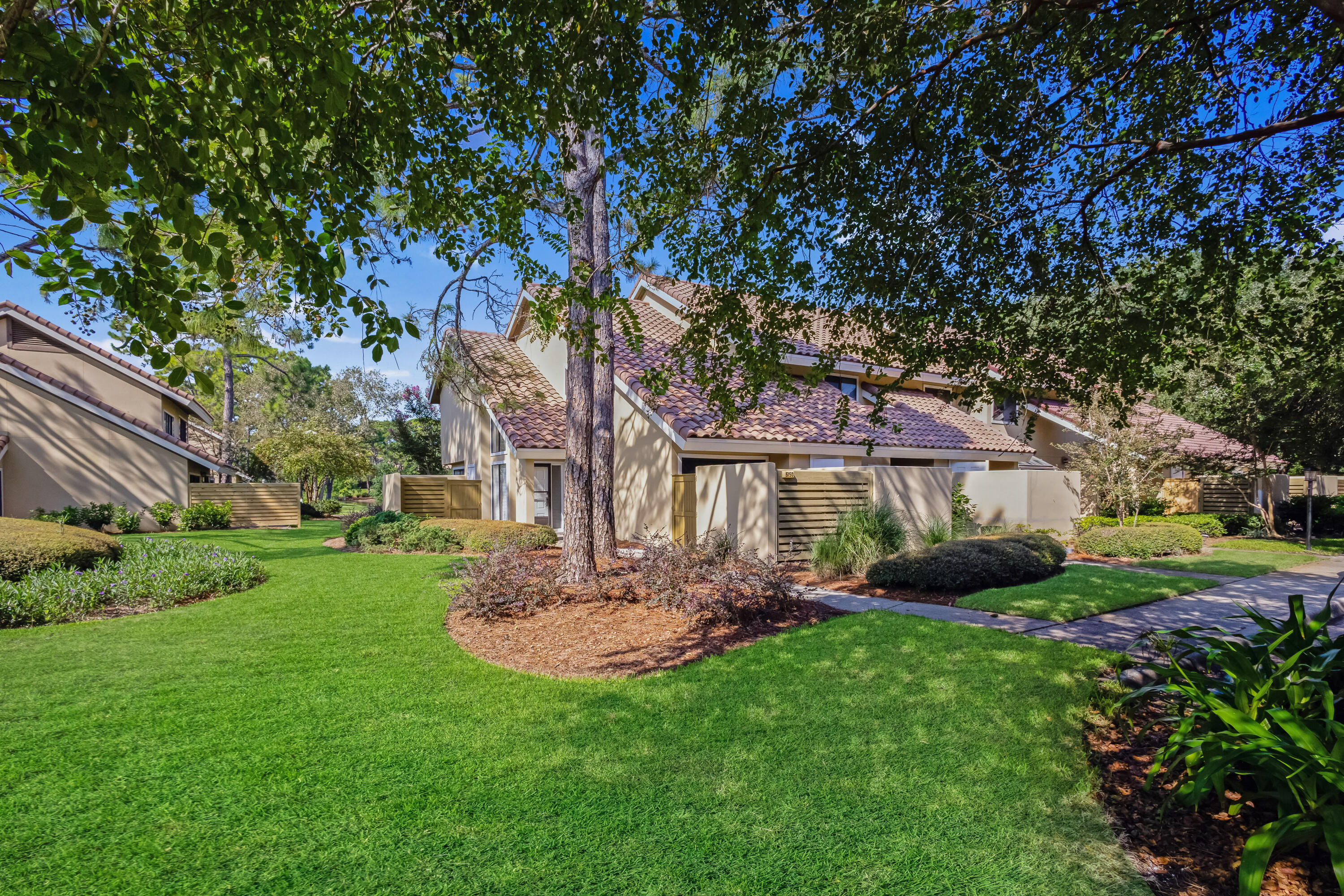 5150 Beachwalk Circle