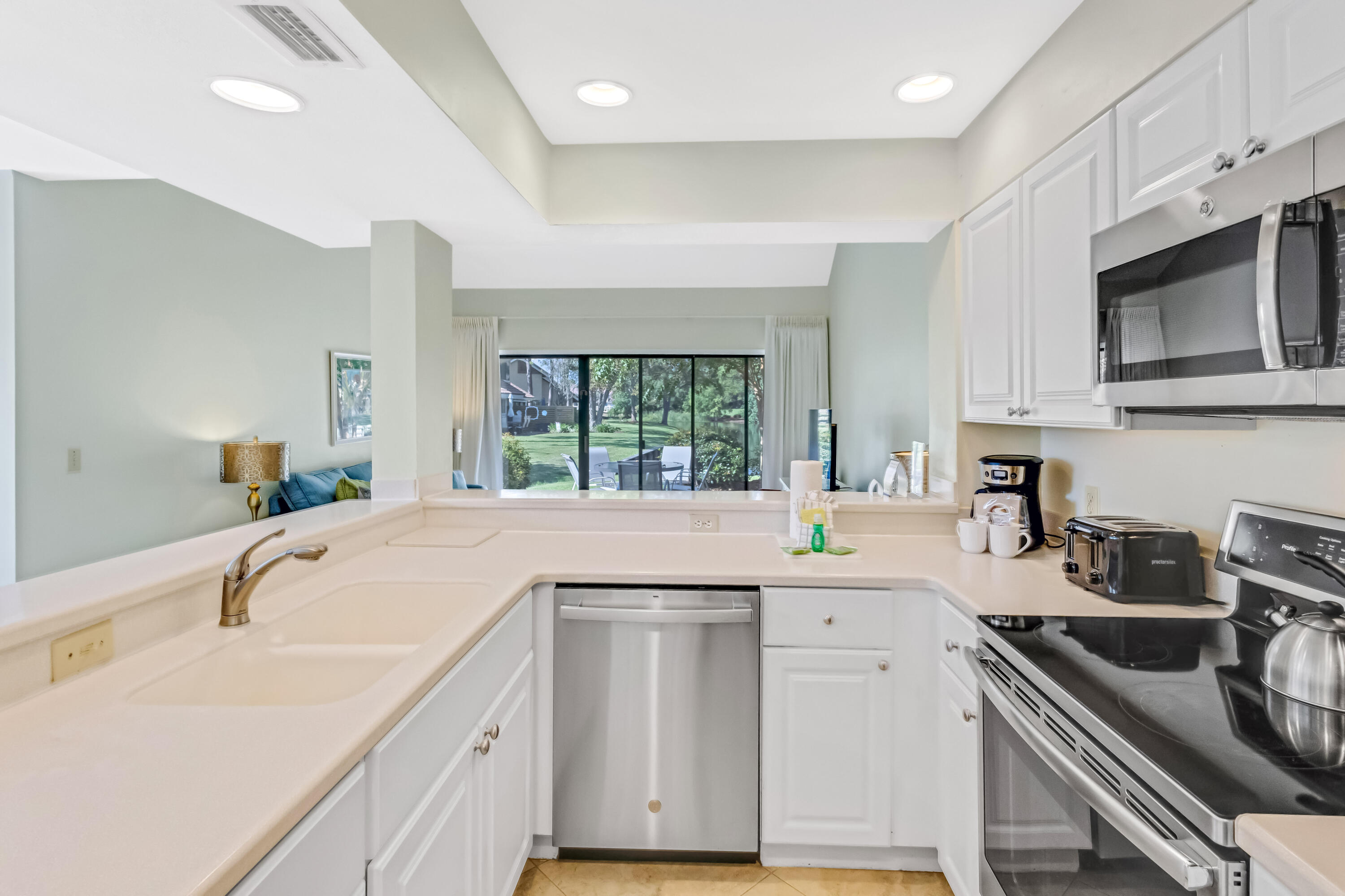 5150 Beachwalk Circle