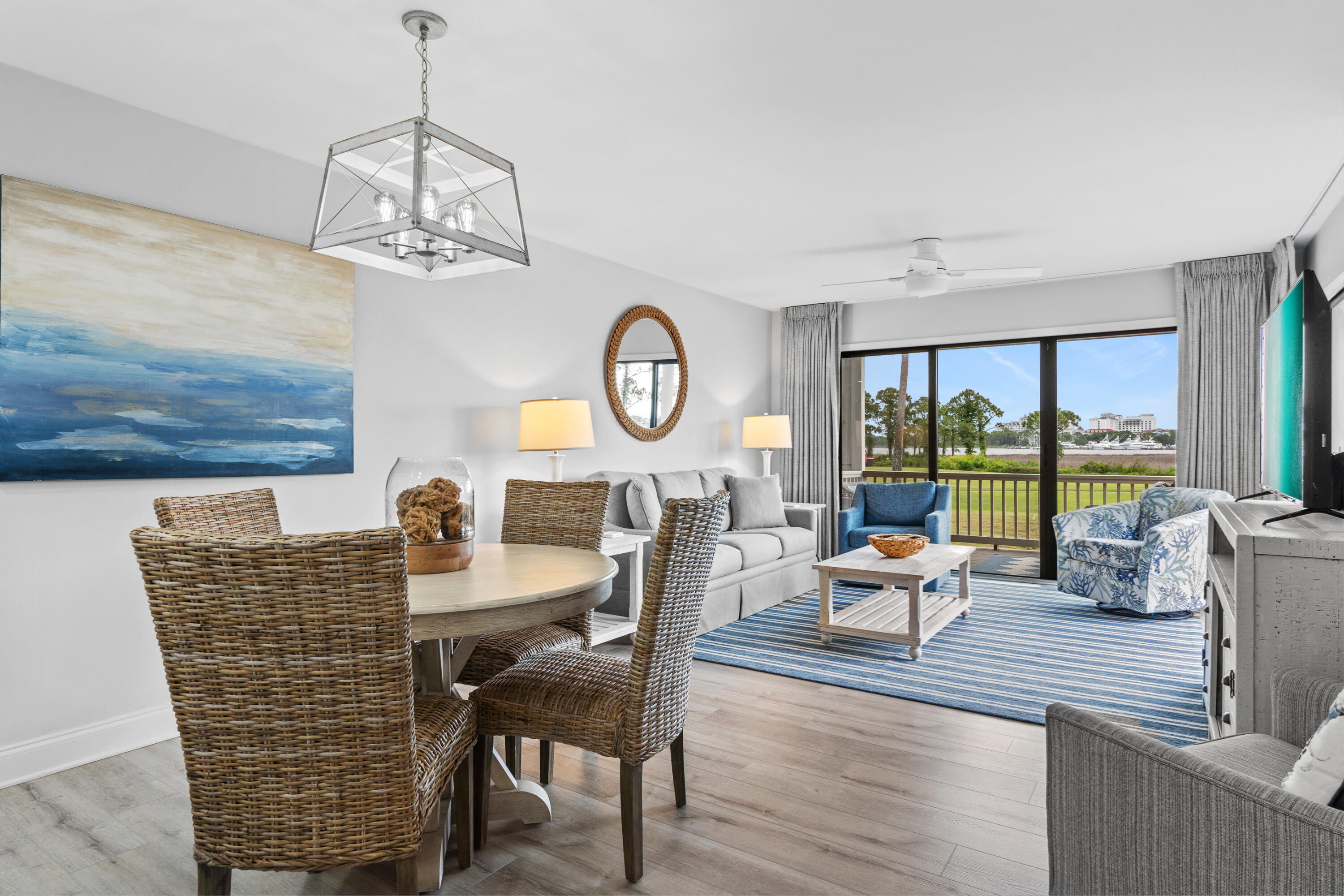 814 Harbour Point Drive 814