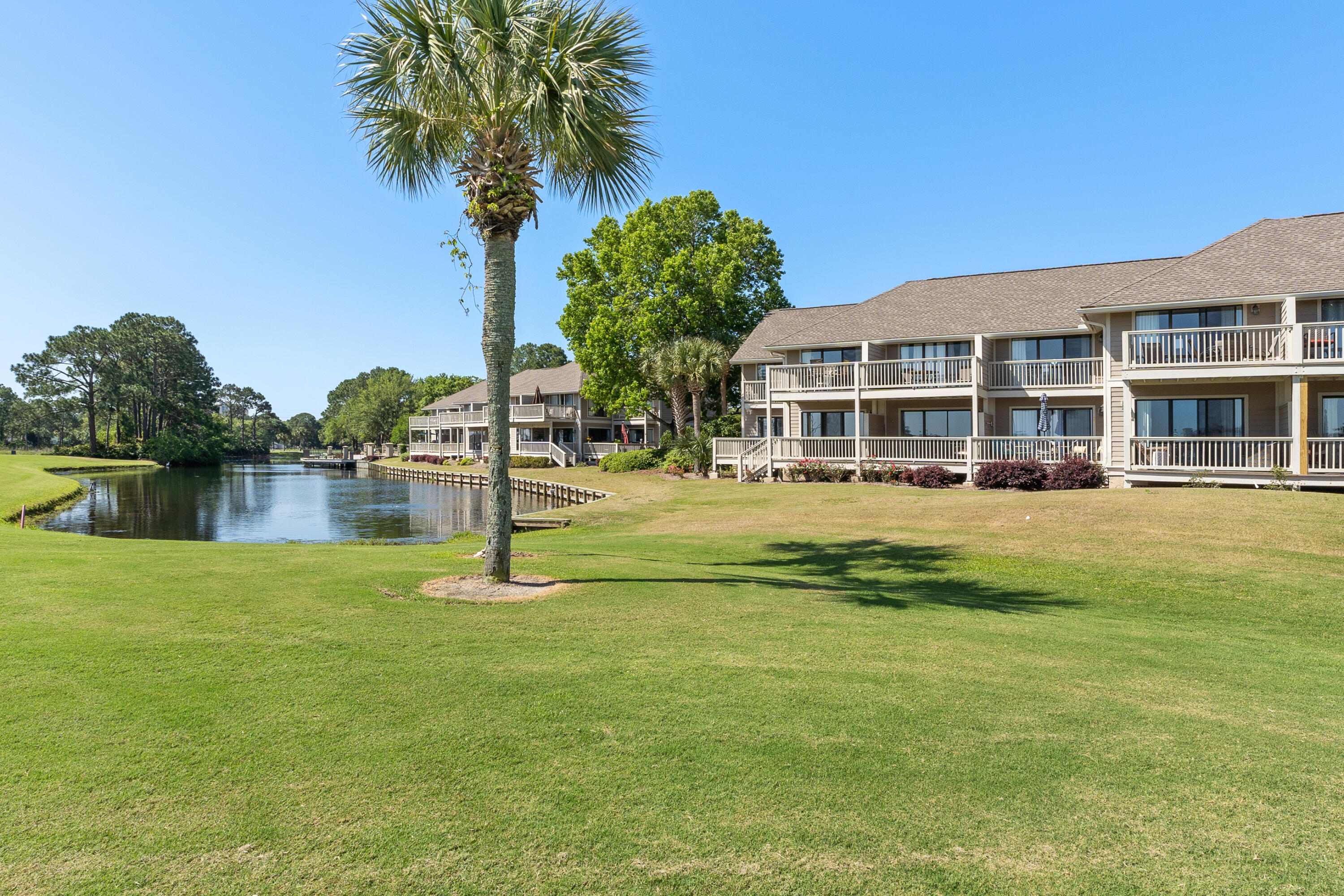 814 Harbour Point Drive 814