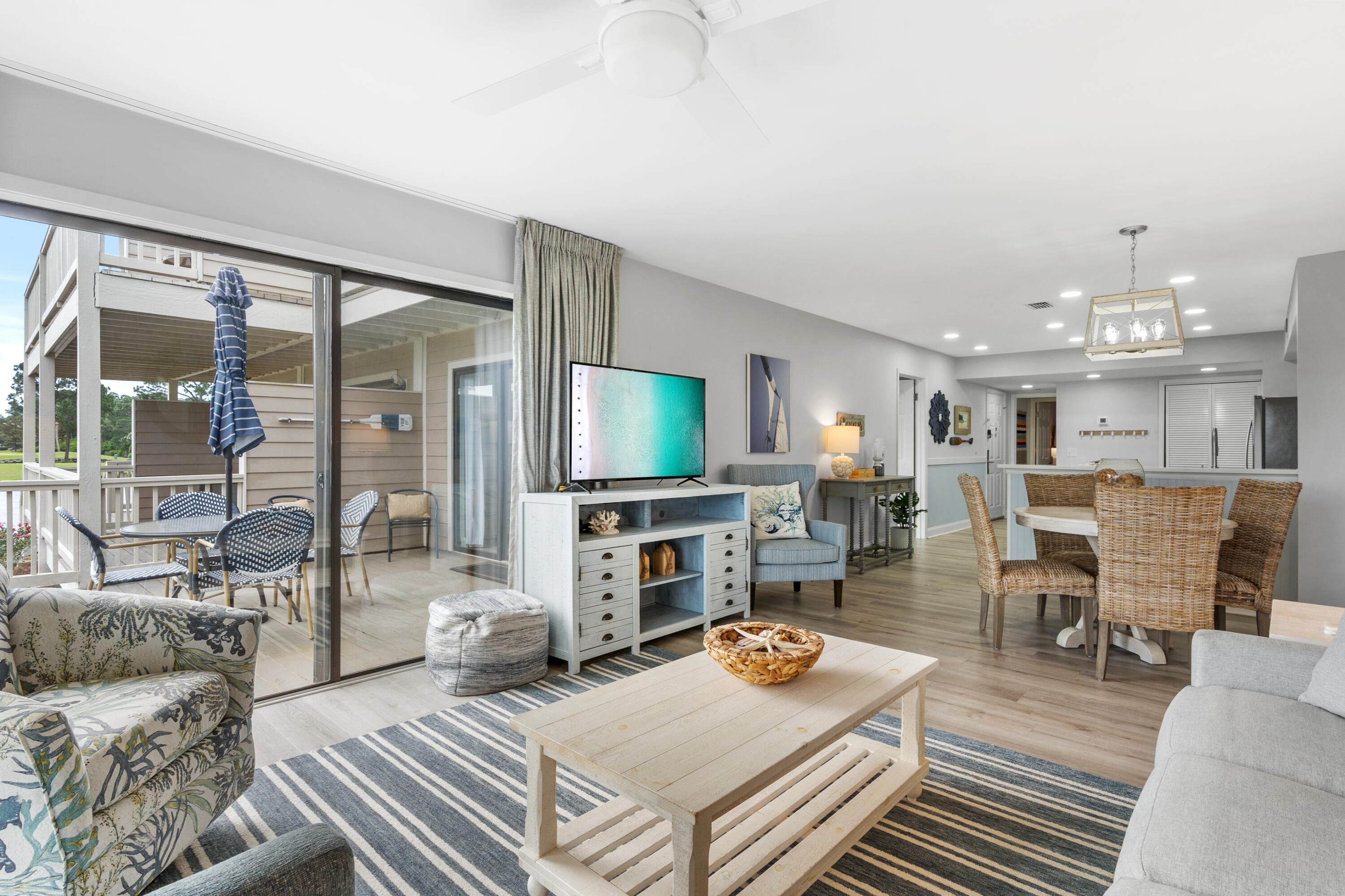 814 Harbour Point Drive 814