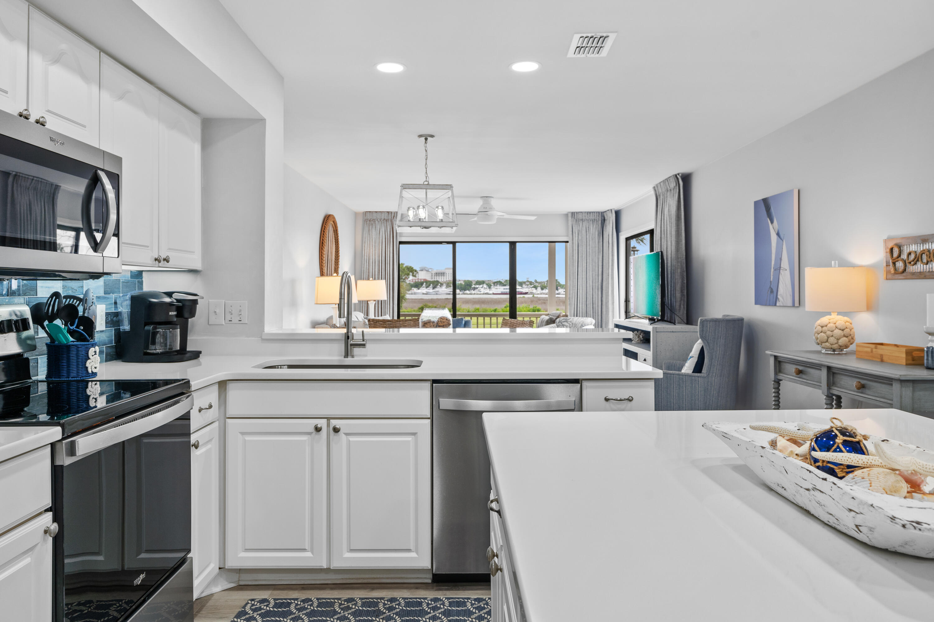 814 Harbour Point Drive 814