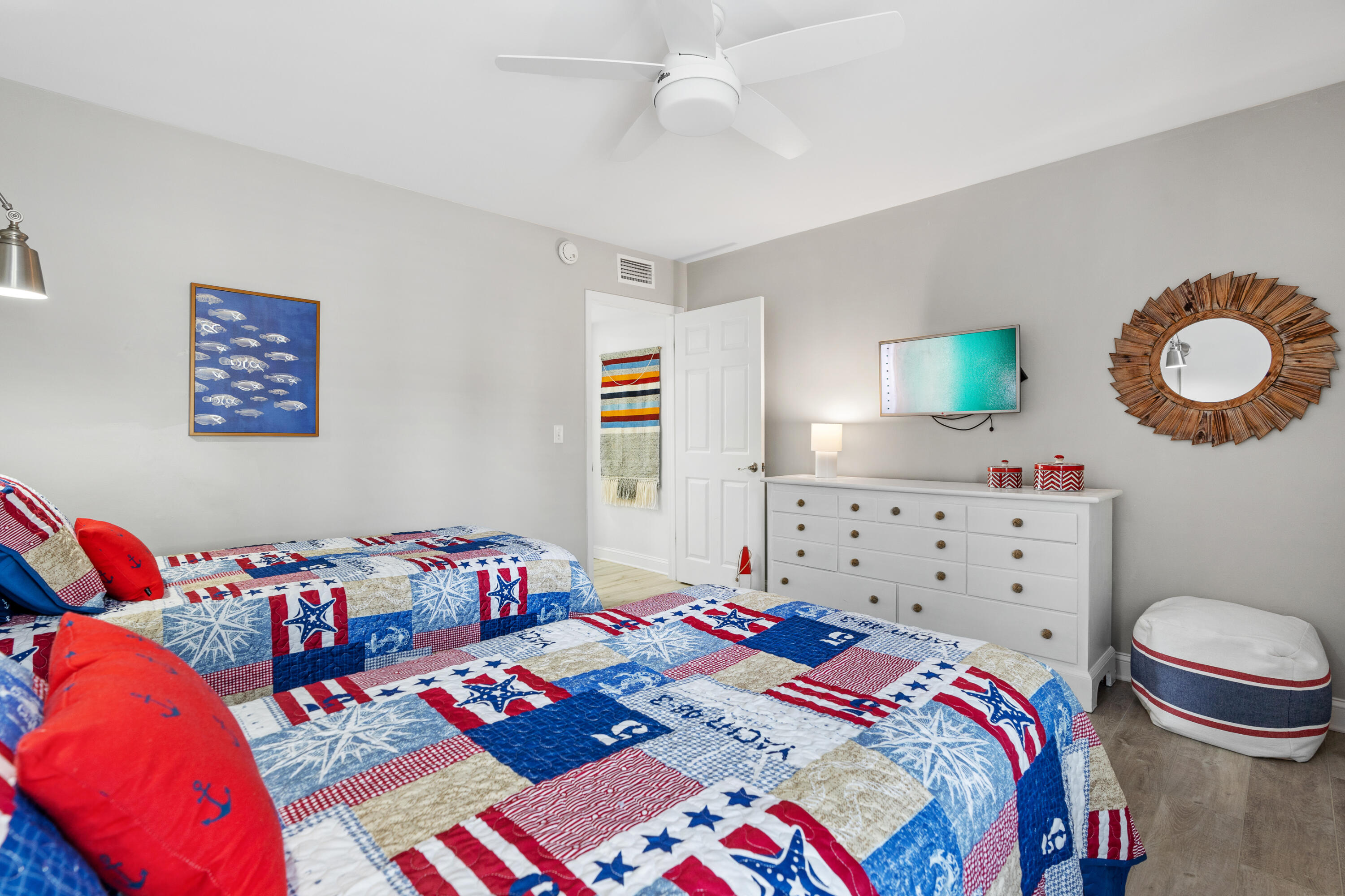 814 Harbour Point Drive 814