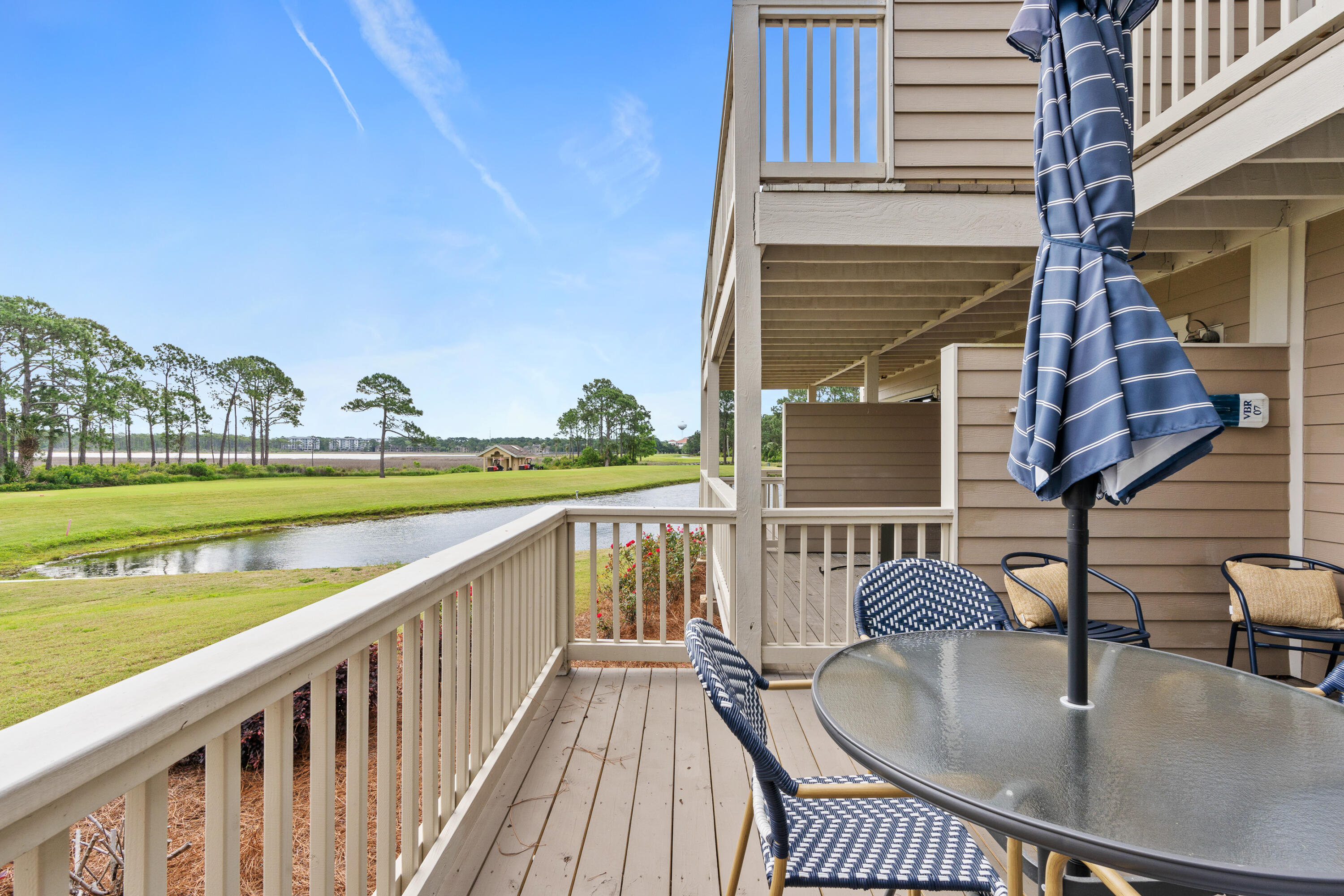 814 Harbour Point Drive 814