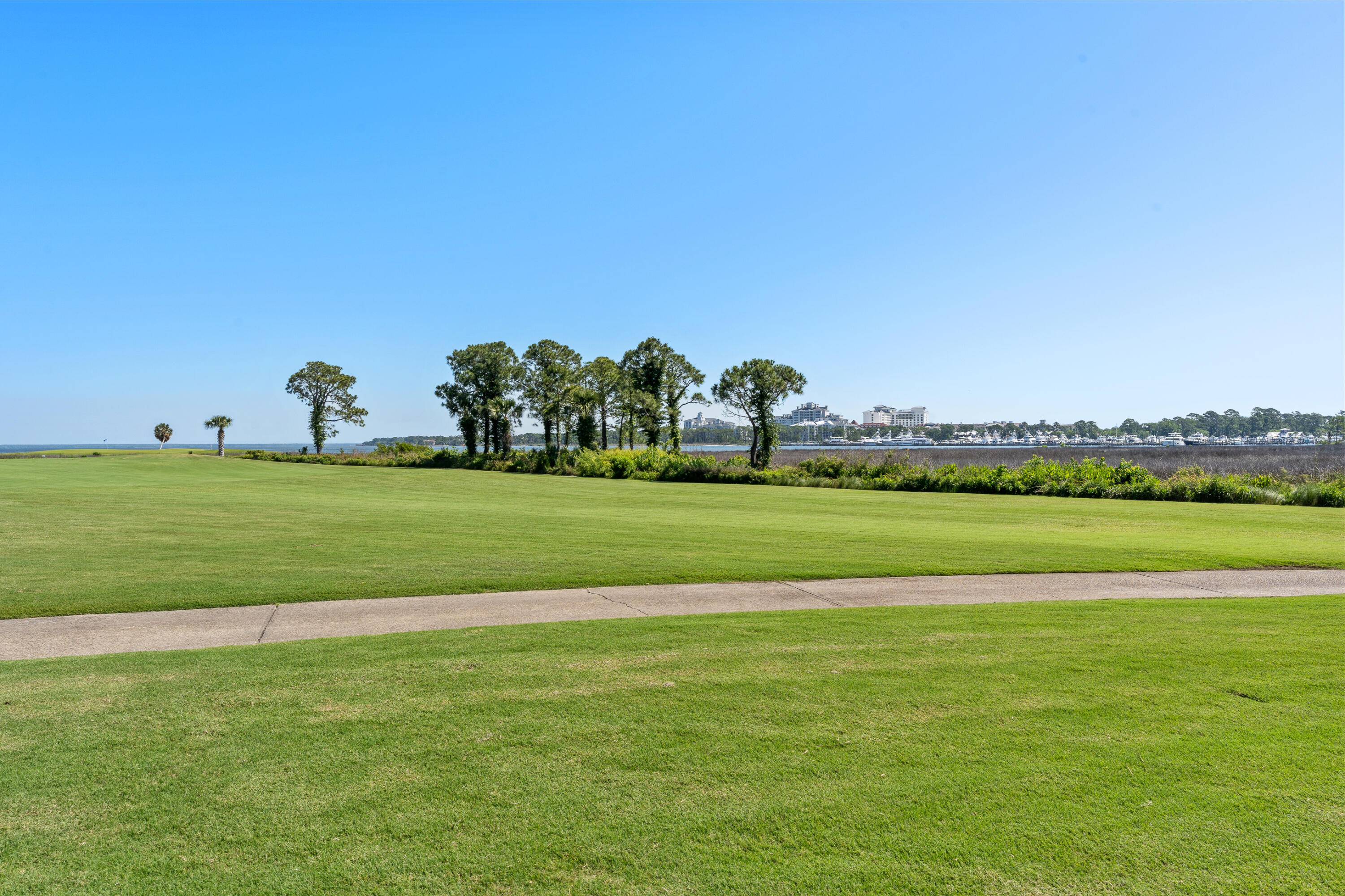 814 Harbour Point Drive 814