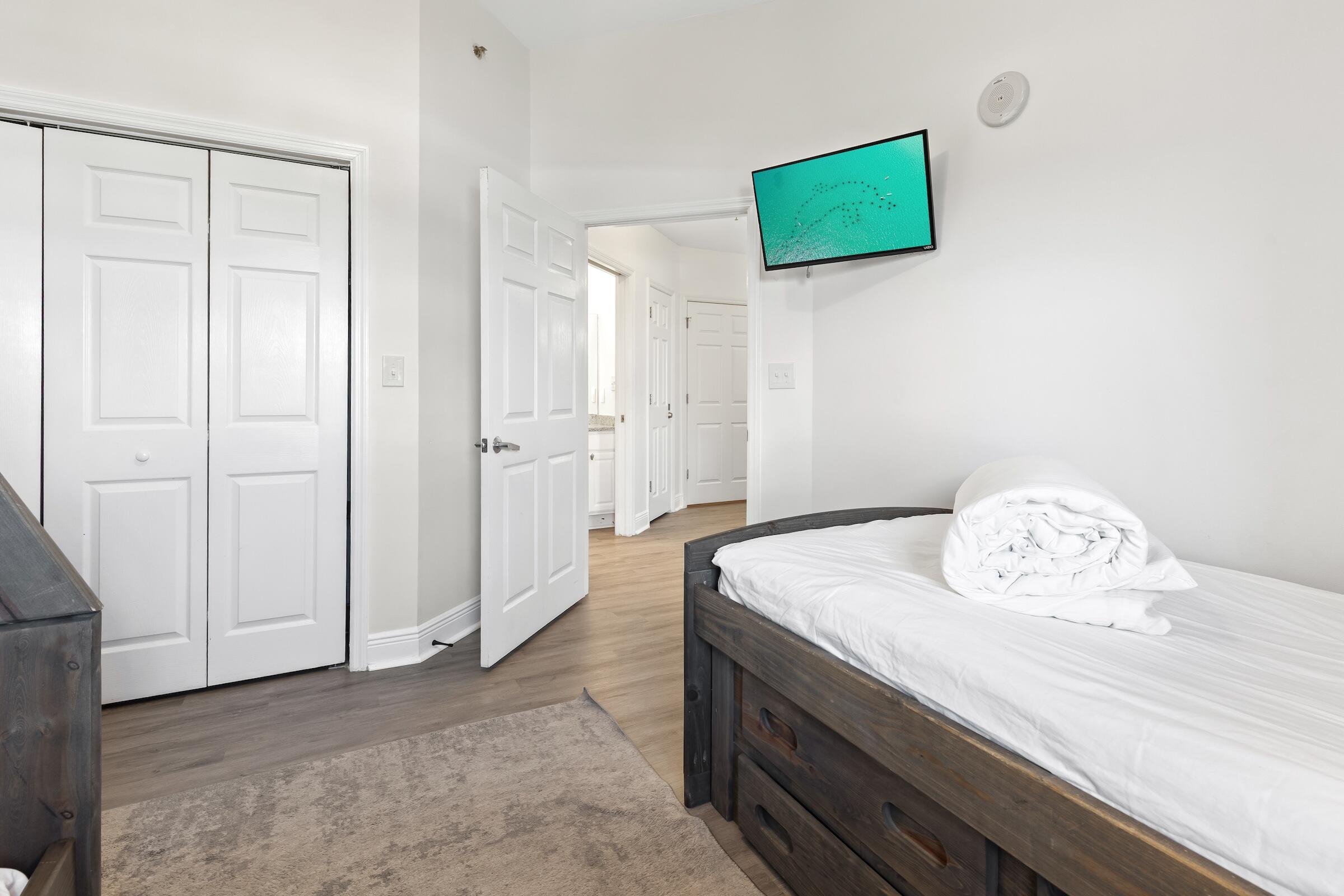 112 Seascape Boulevard 2402