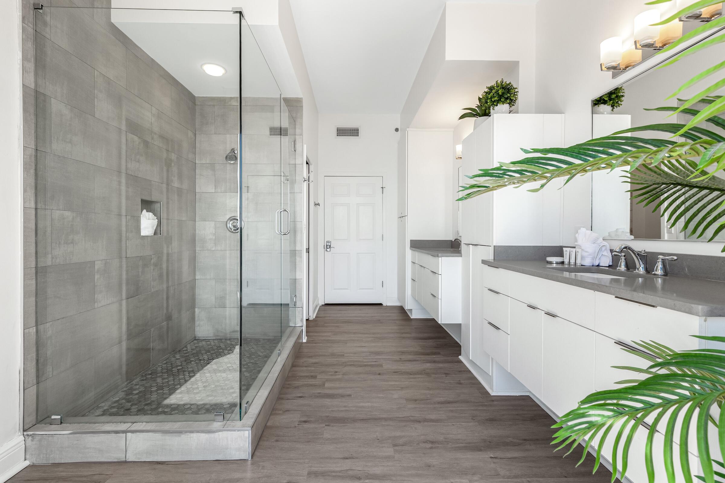 112 Seascape Boulevard 2402