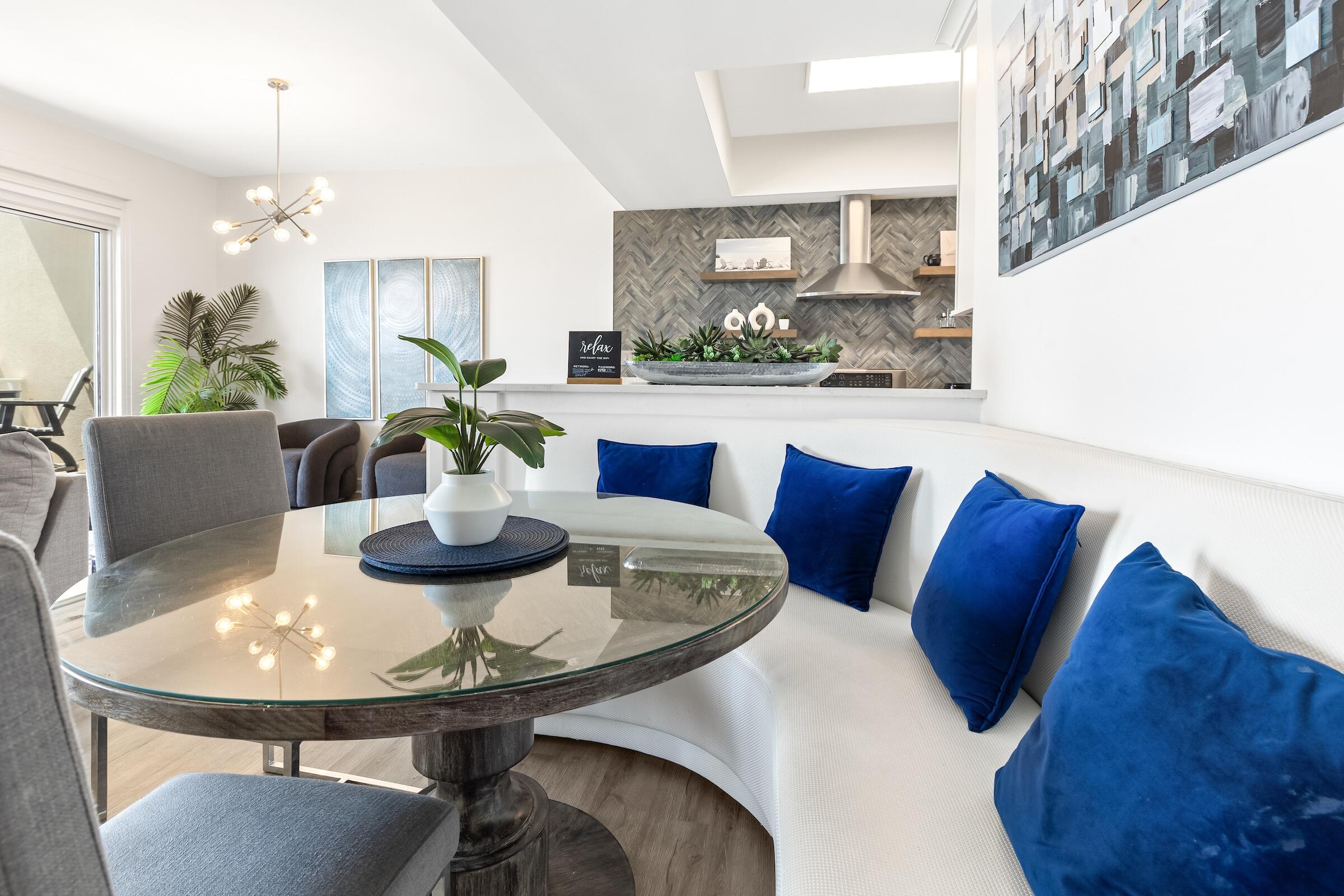 112 Seascape Boulevard 2402