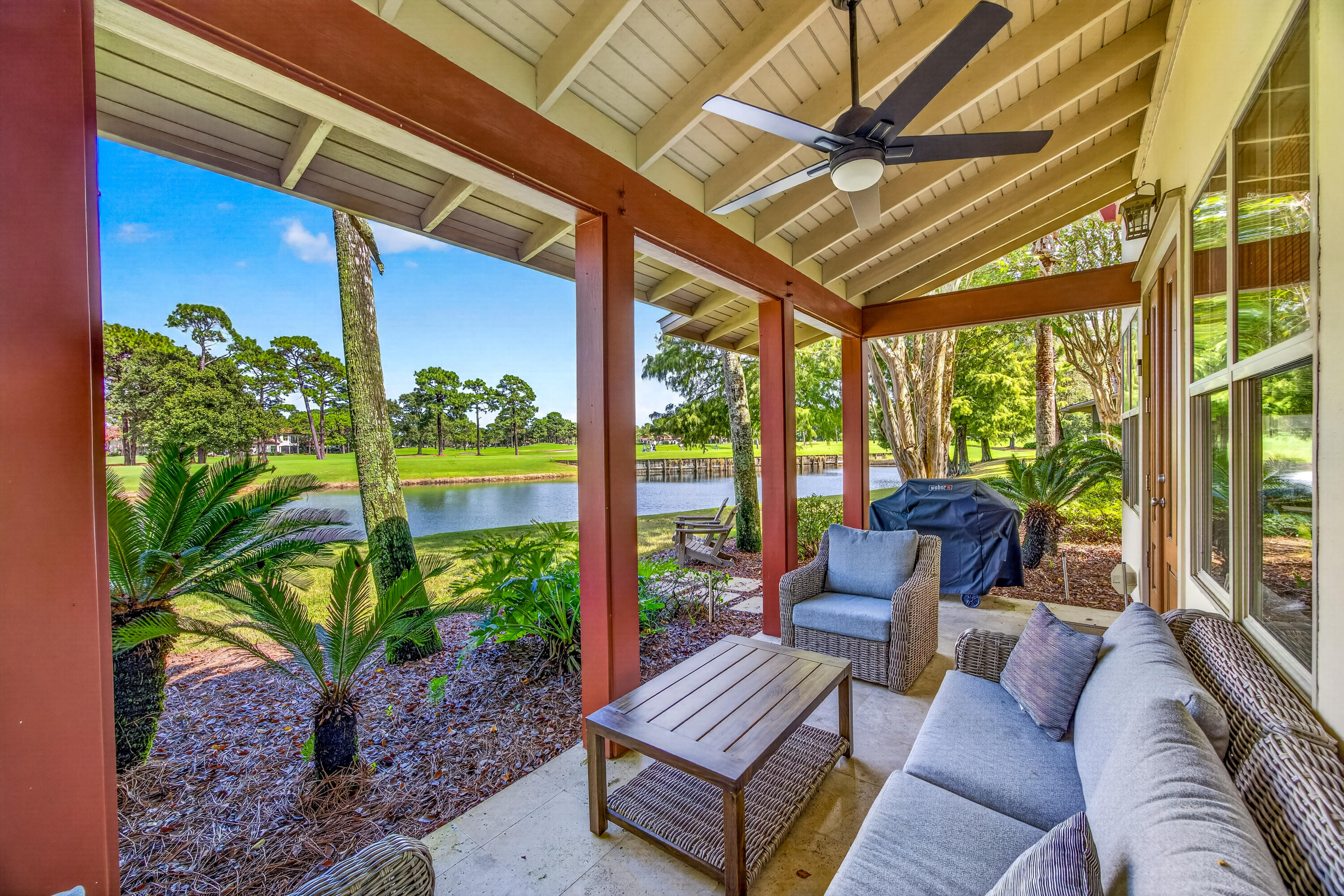 8593 Magnolia Bay Lane