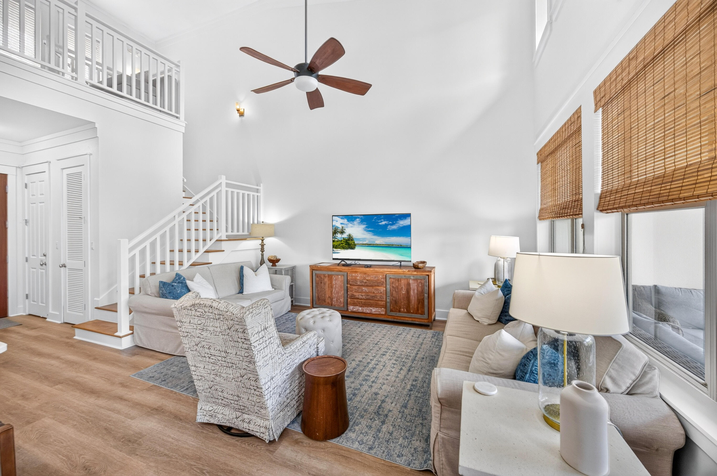 8593 Magnolia Bay Lane