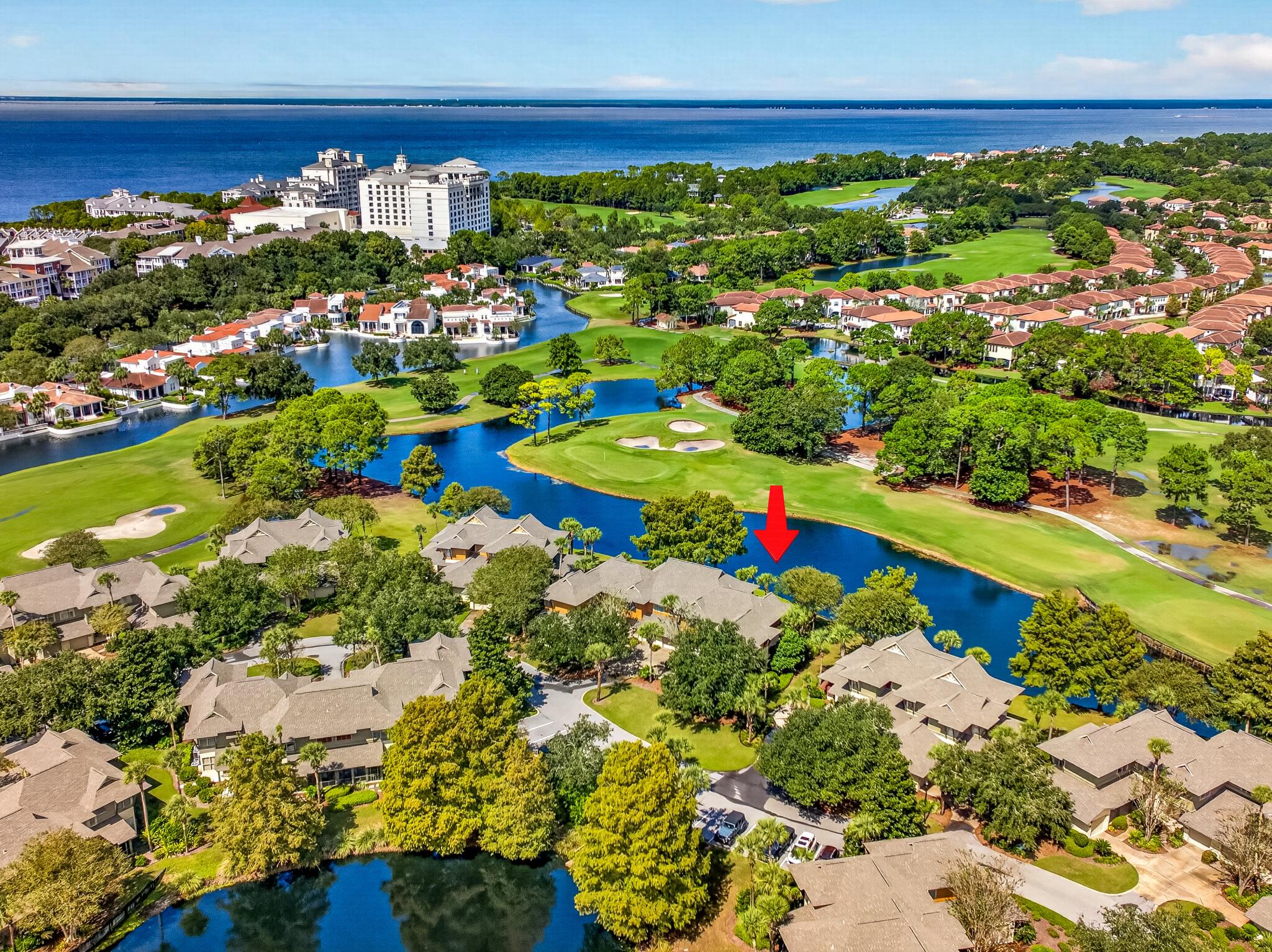 8593 Magnolia Bay Lane