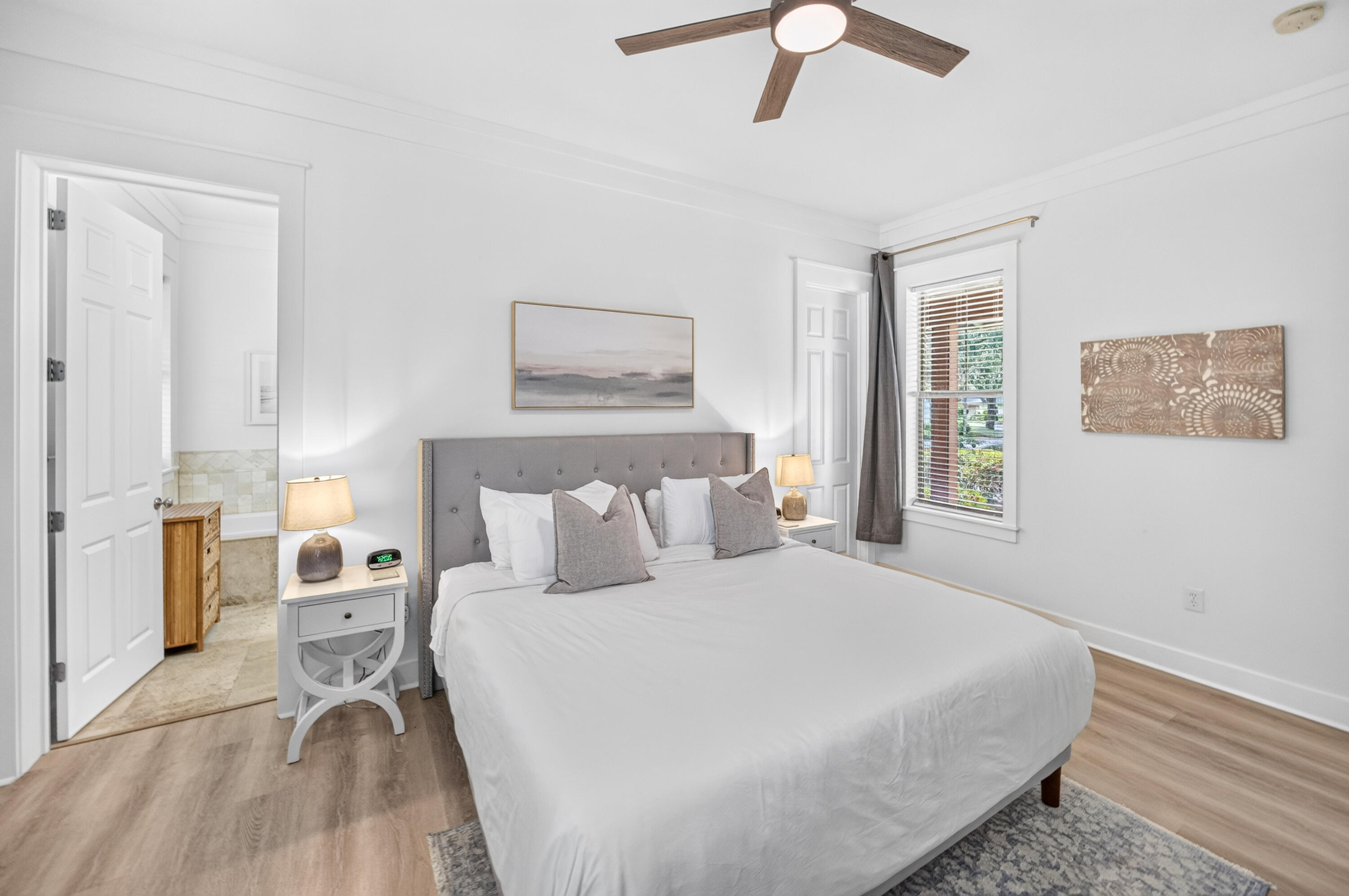 8593 Magnolia Bay Lane