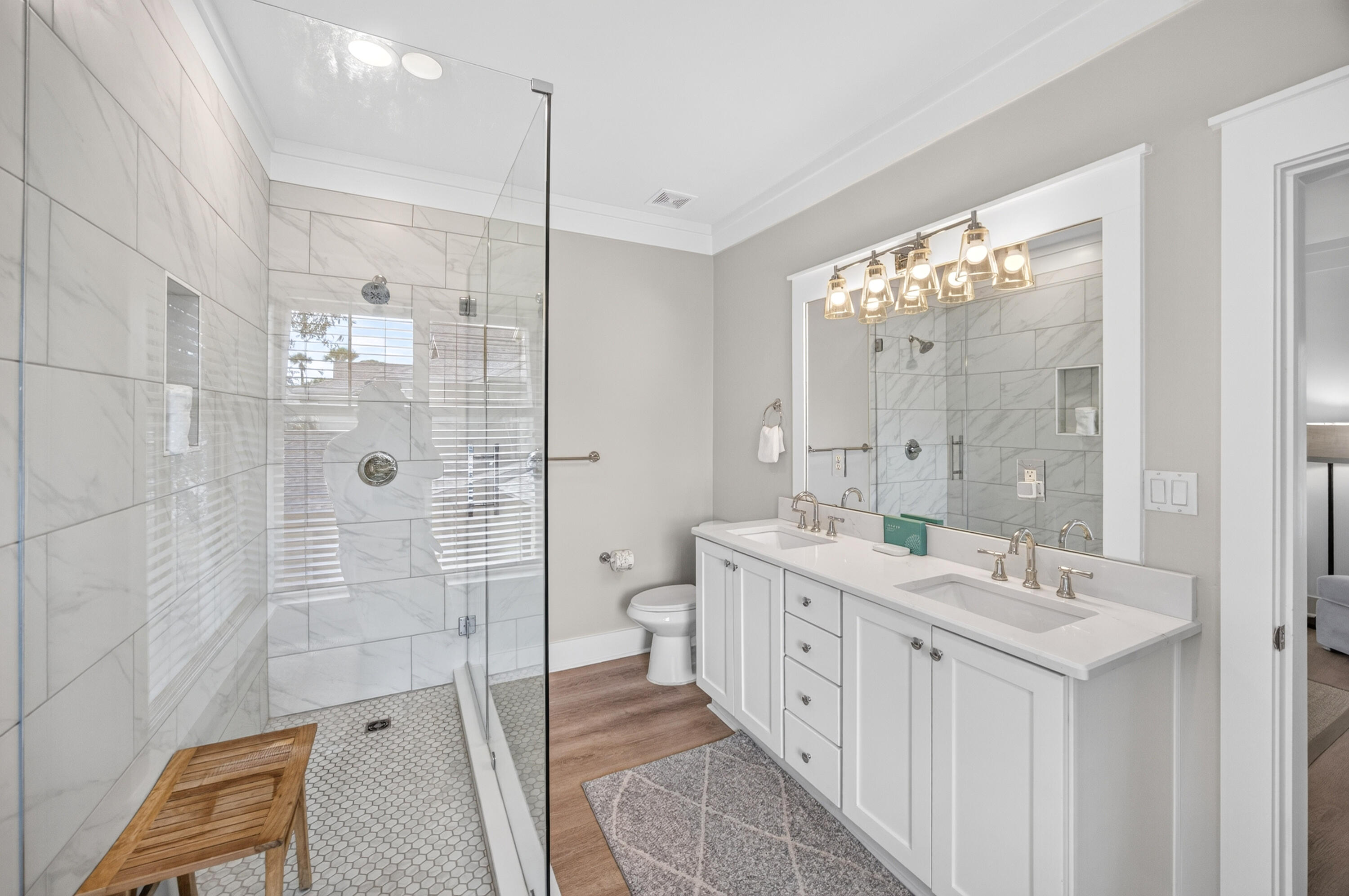 8593 Magnolia Bay Lane
