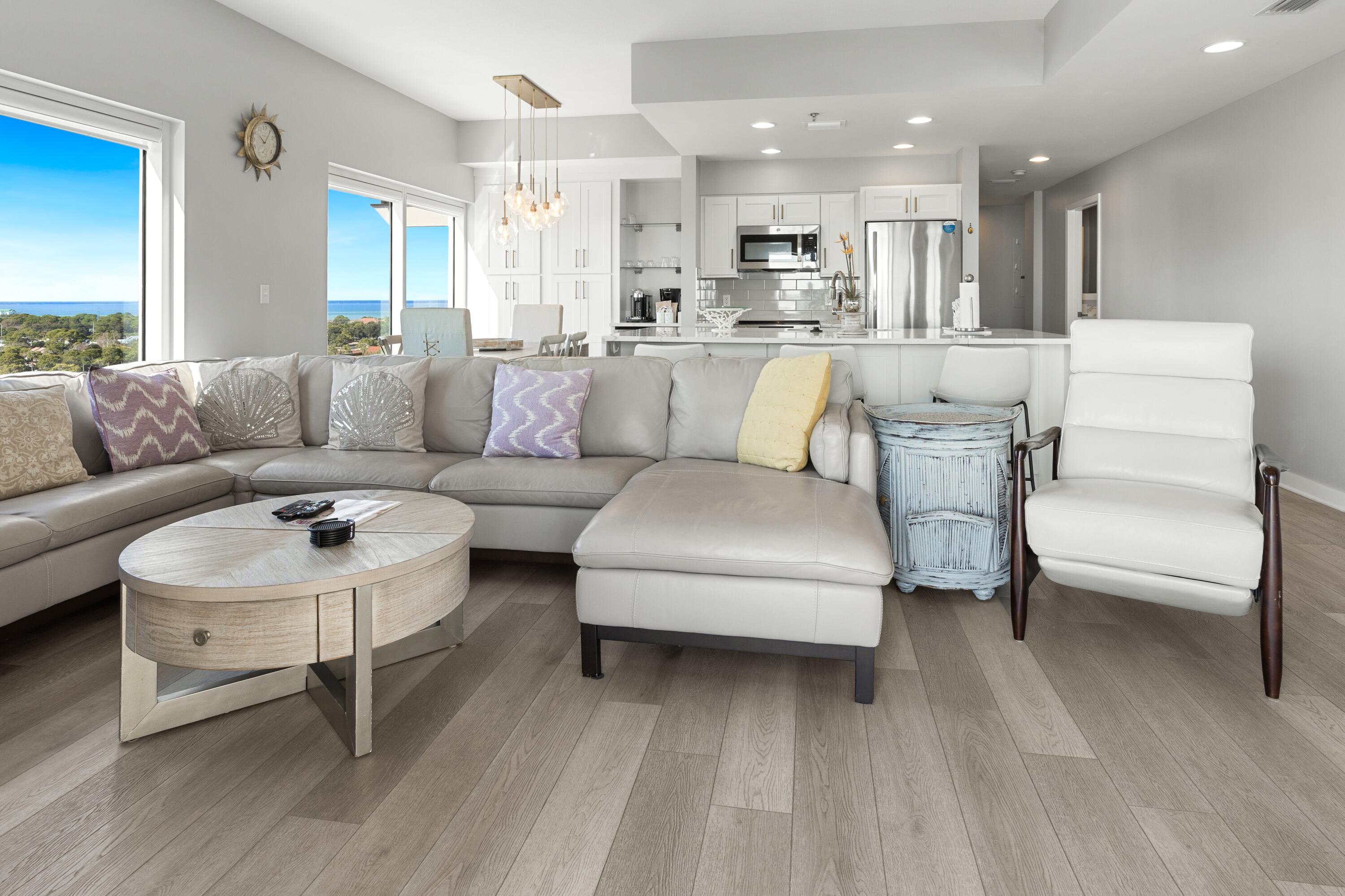 5002 S Sandestin Boulevard 7126/ 7128