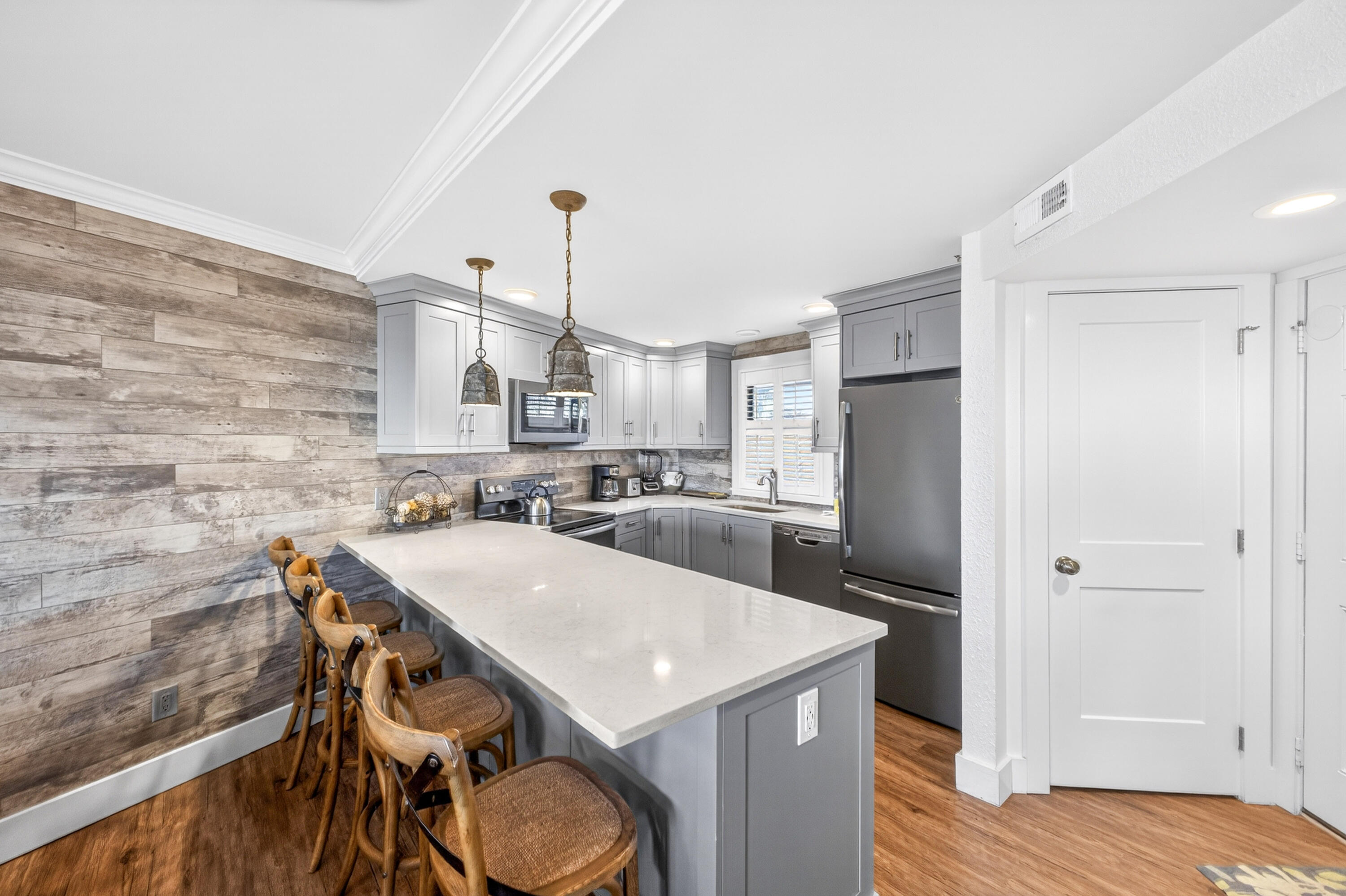 4024 Beachside One Drive 4024