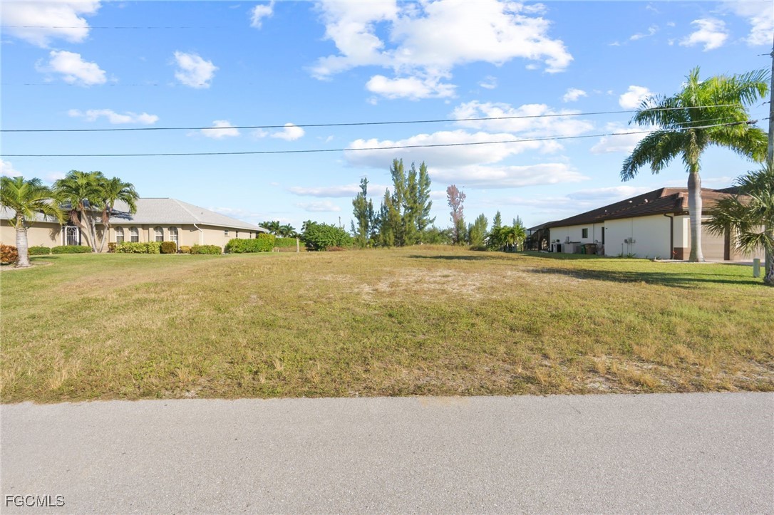 1613 SW 28th TER