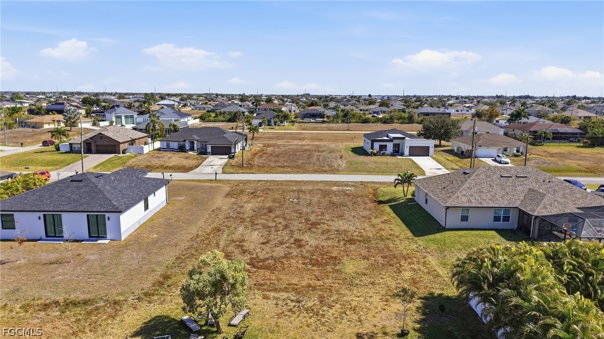 302 NW 27th AVE