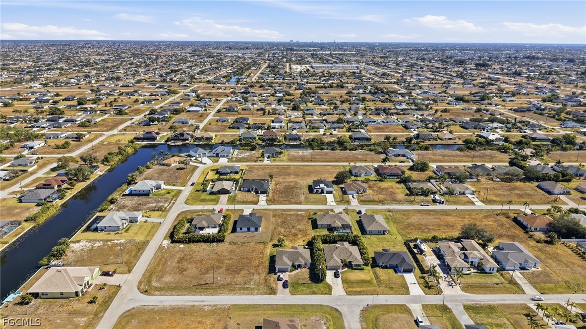 302 NW 27th AVE