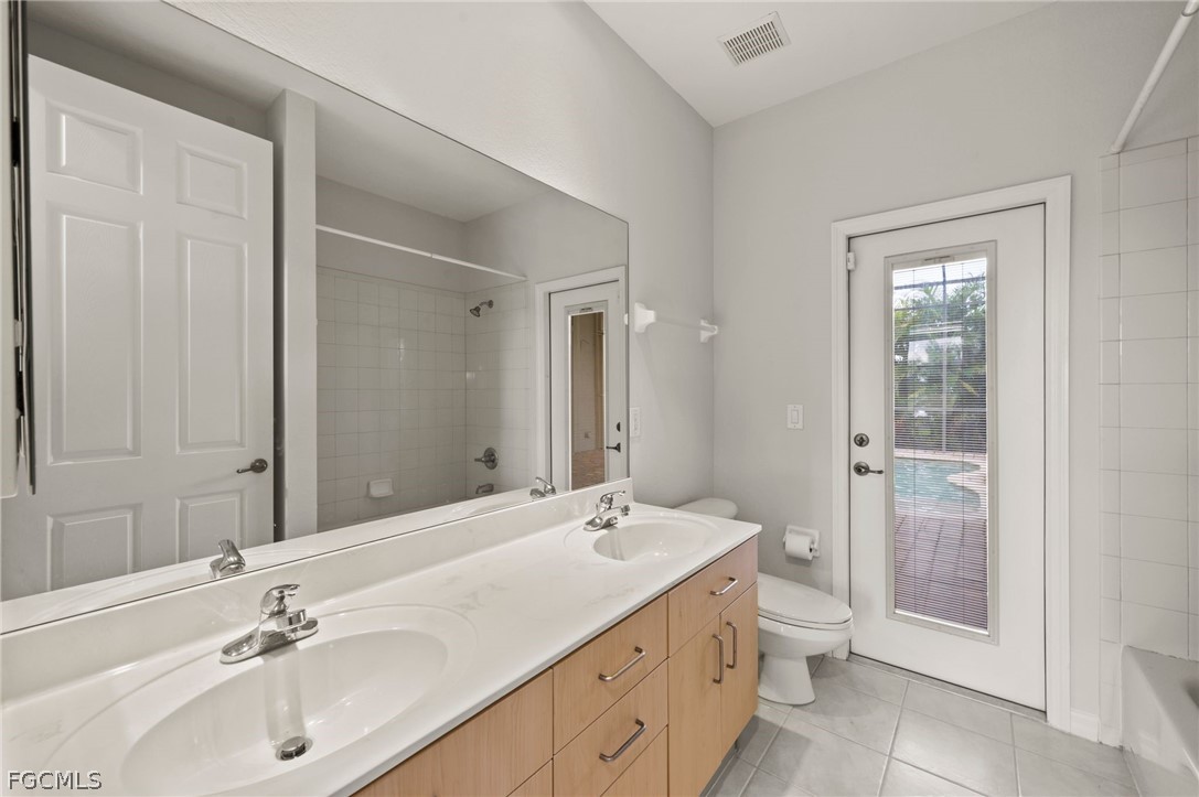 2727 NW 45th PL