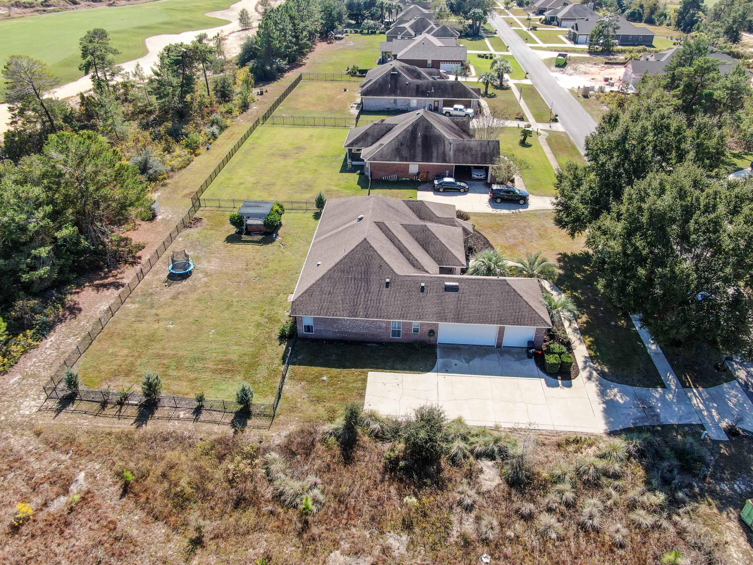 538 W Club House Drive