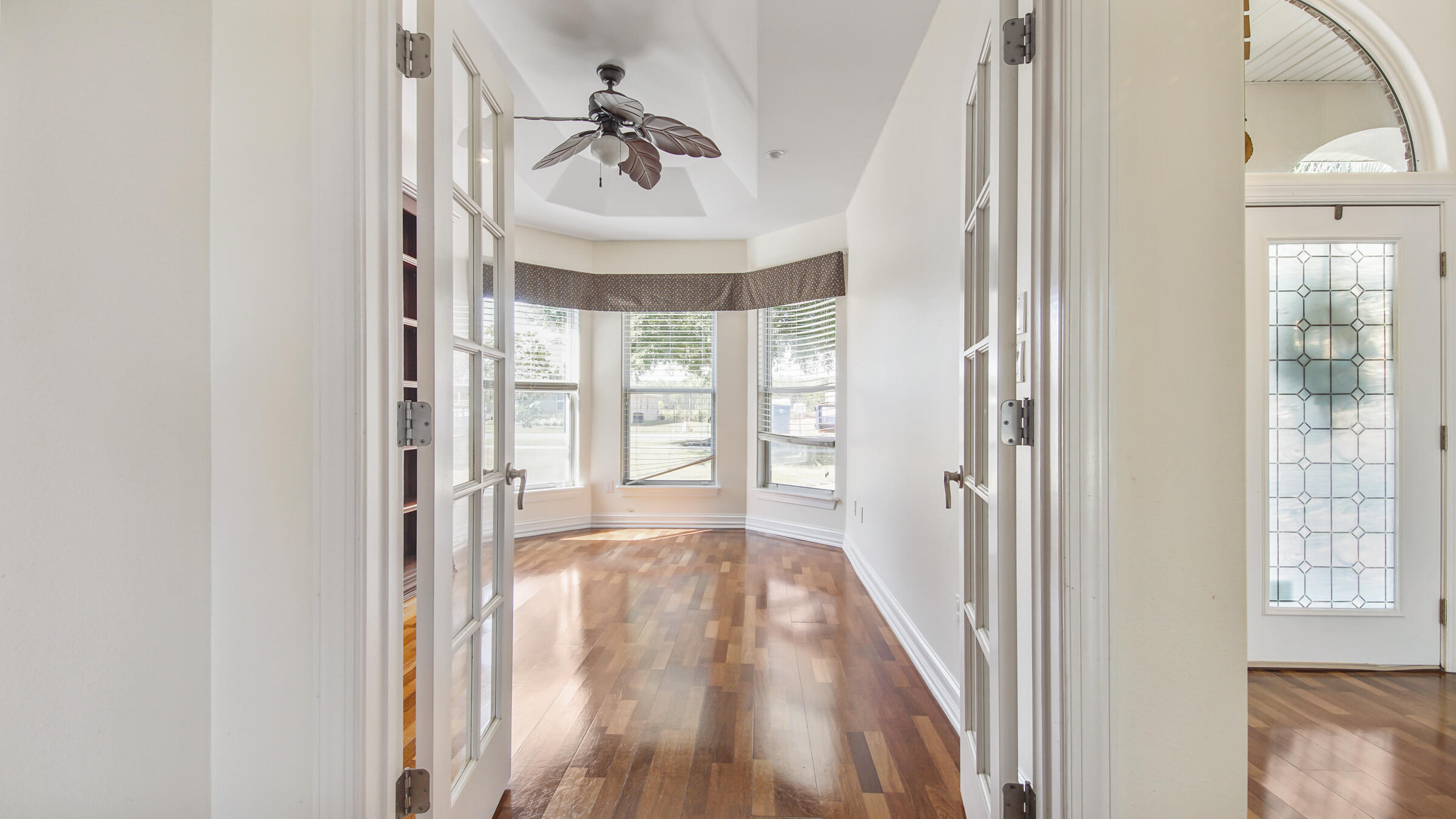 538 W Club House Drive