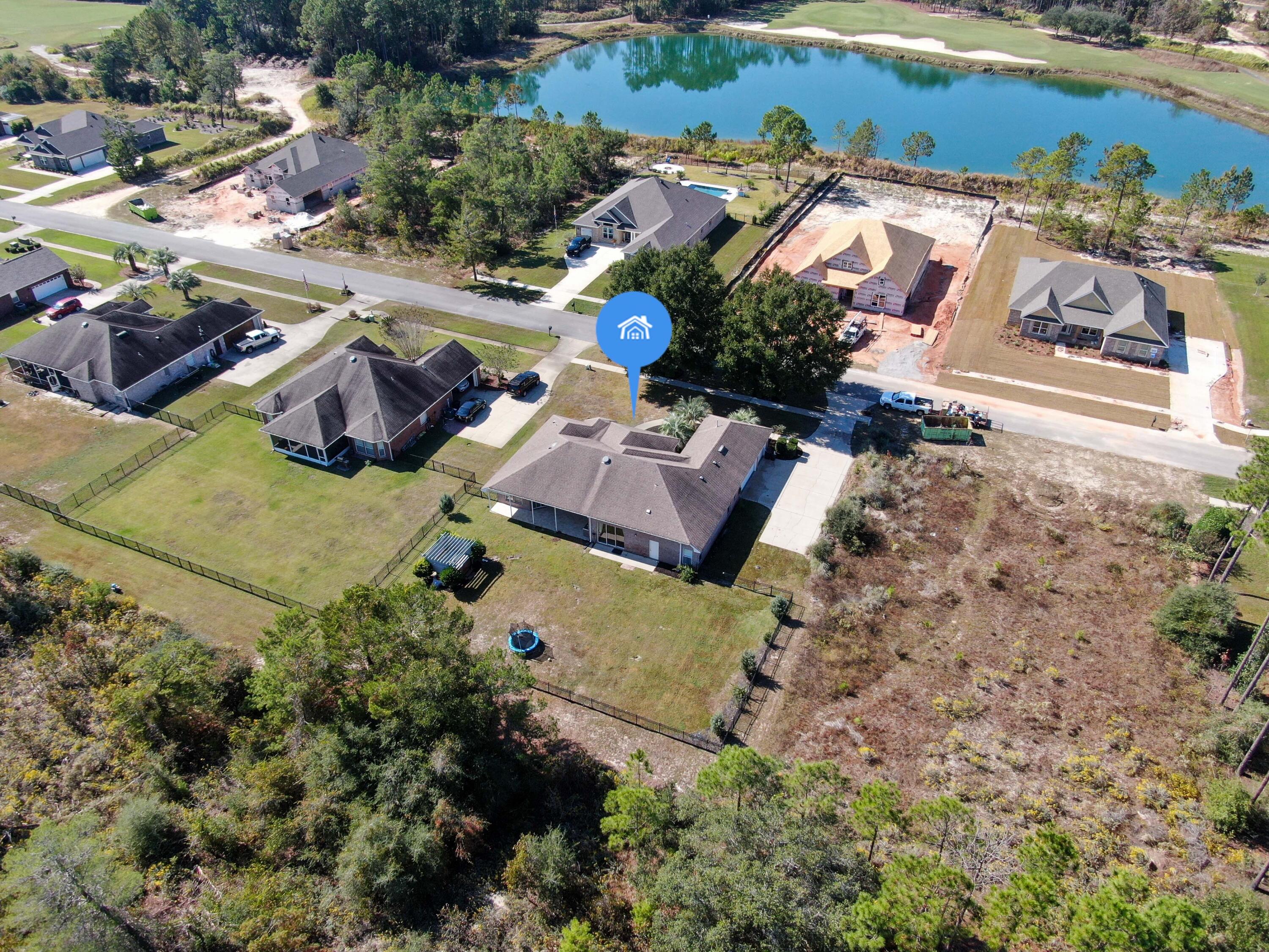 538 W Club House Drive