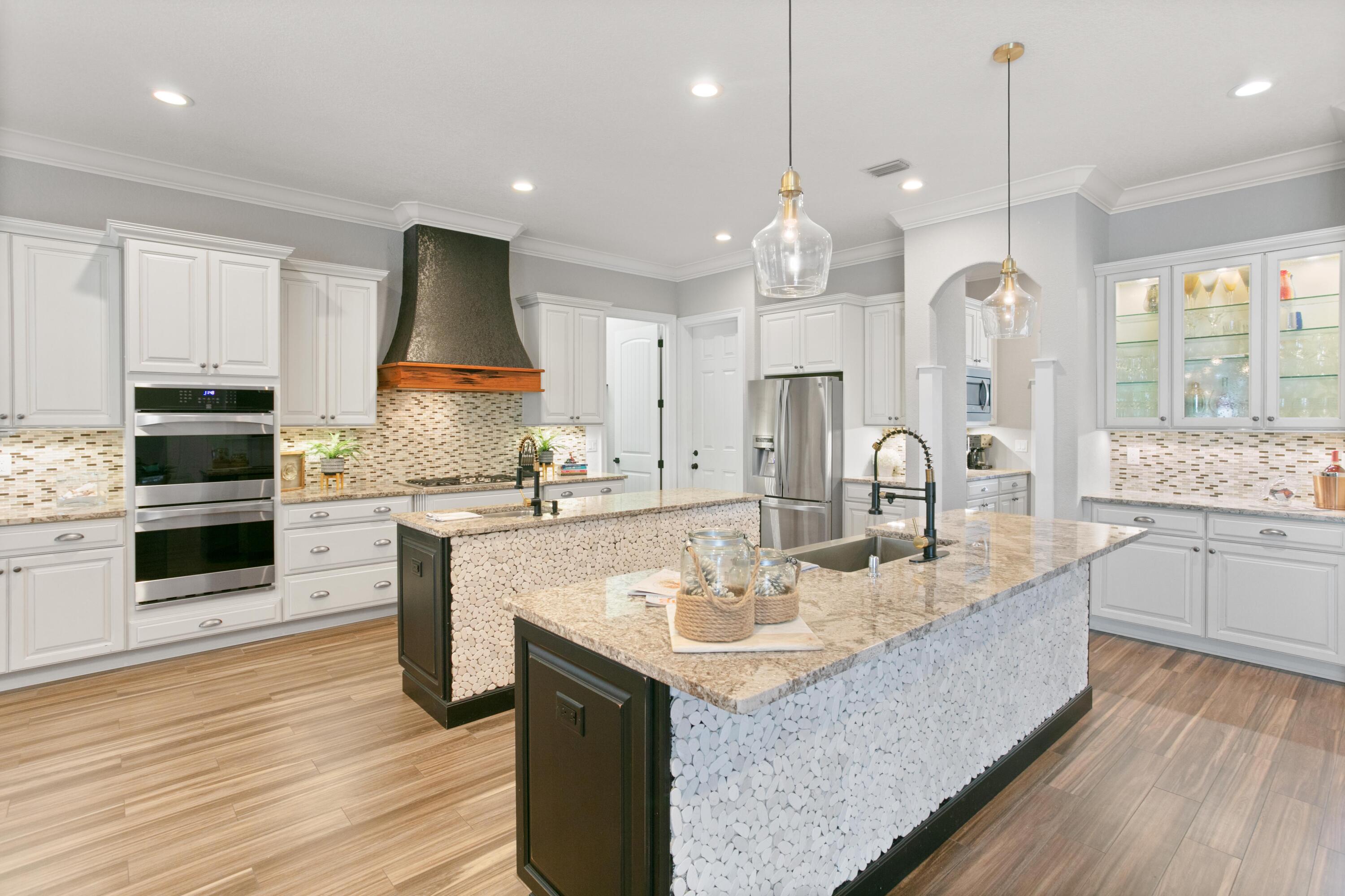 85 Garnet Place