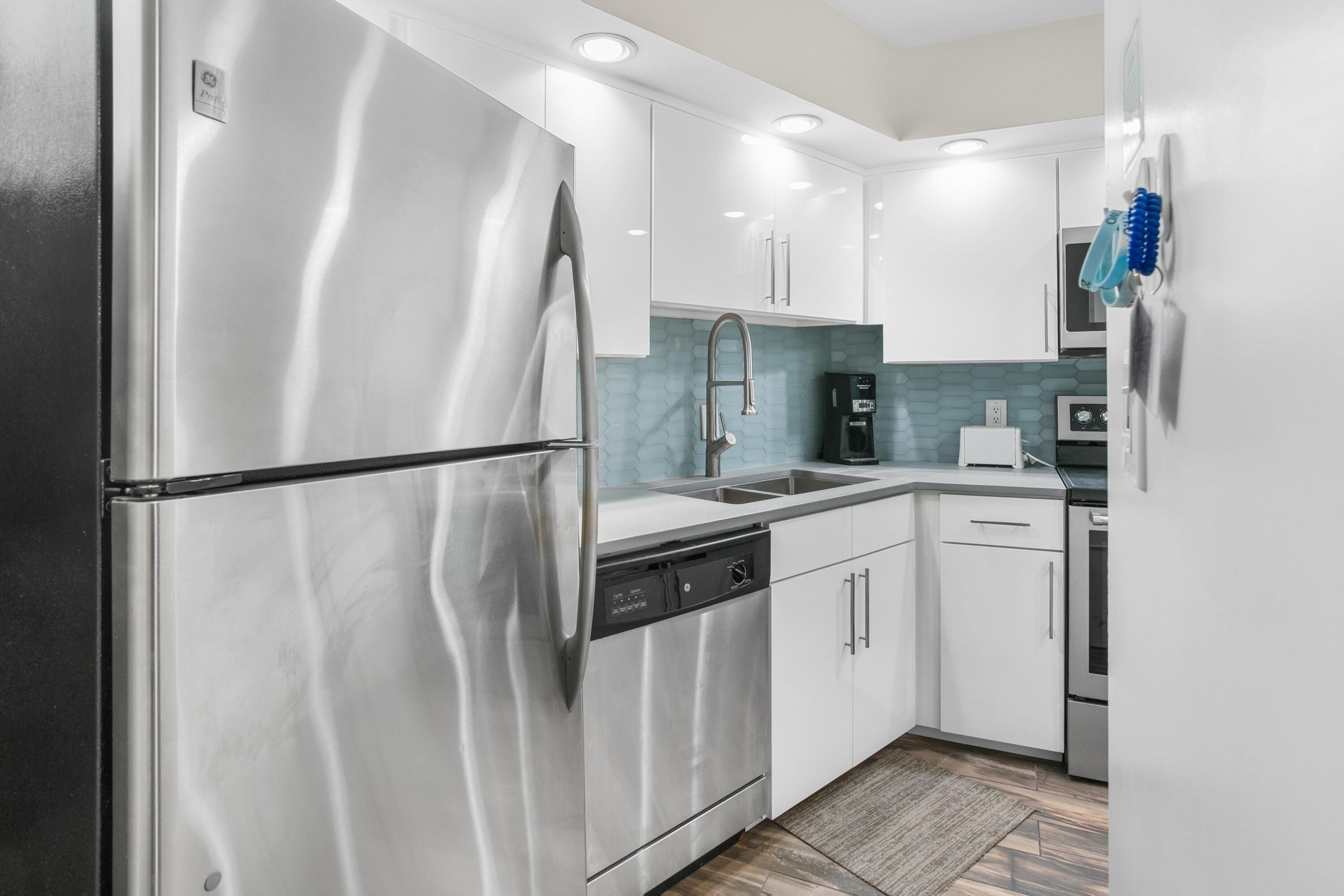 4334 Beachside Two Drive, 4334