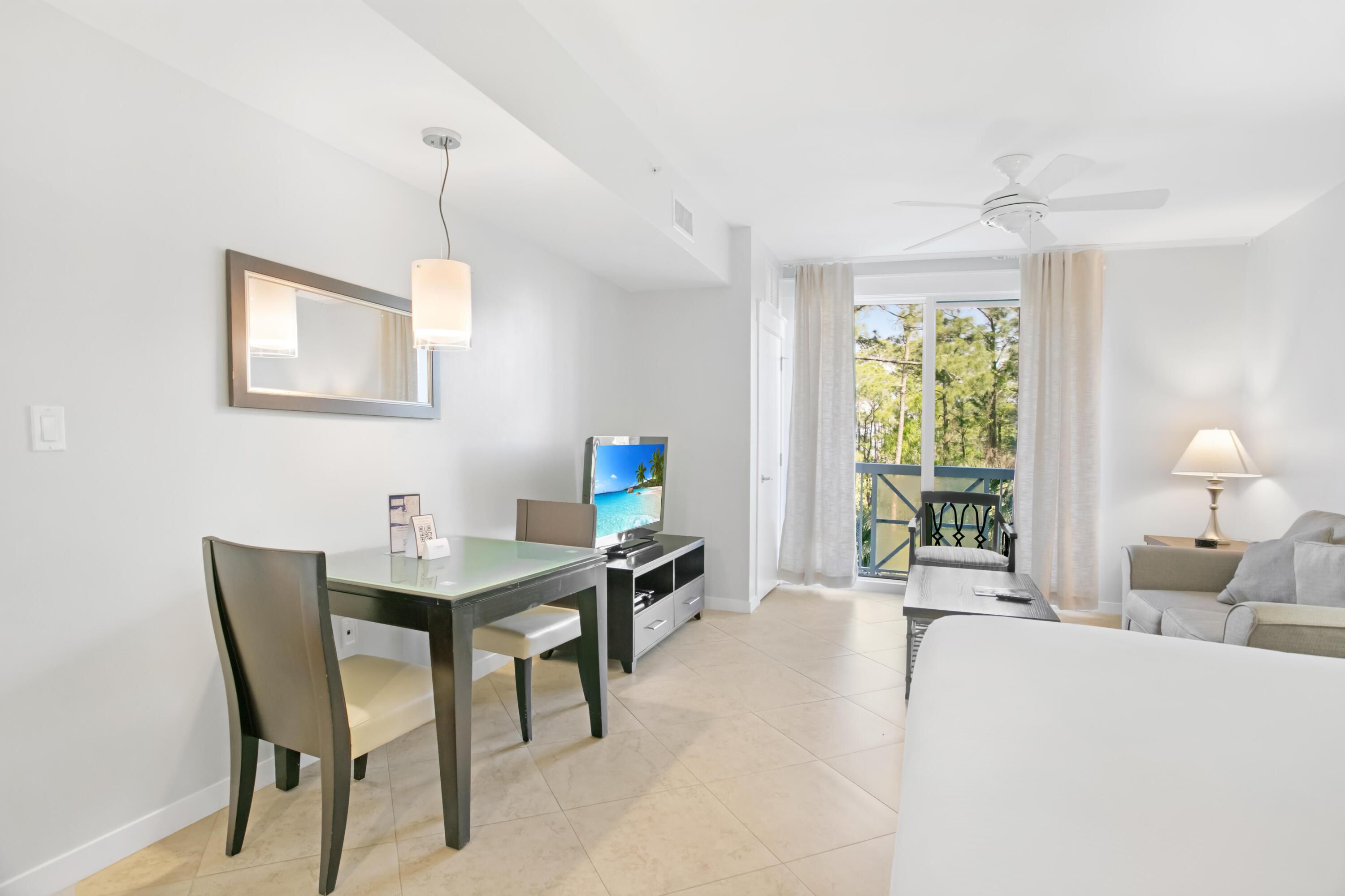 9800 Grand Sandestin Boulevard, 5202/5204