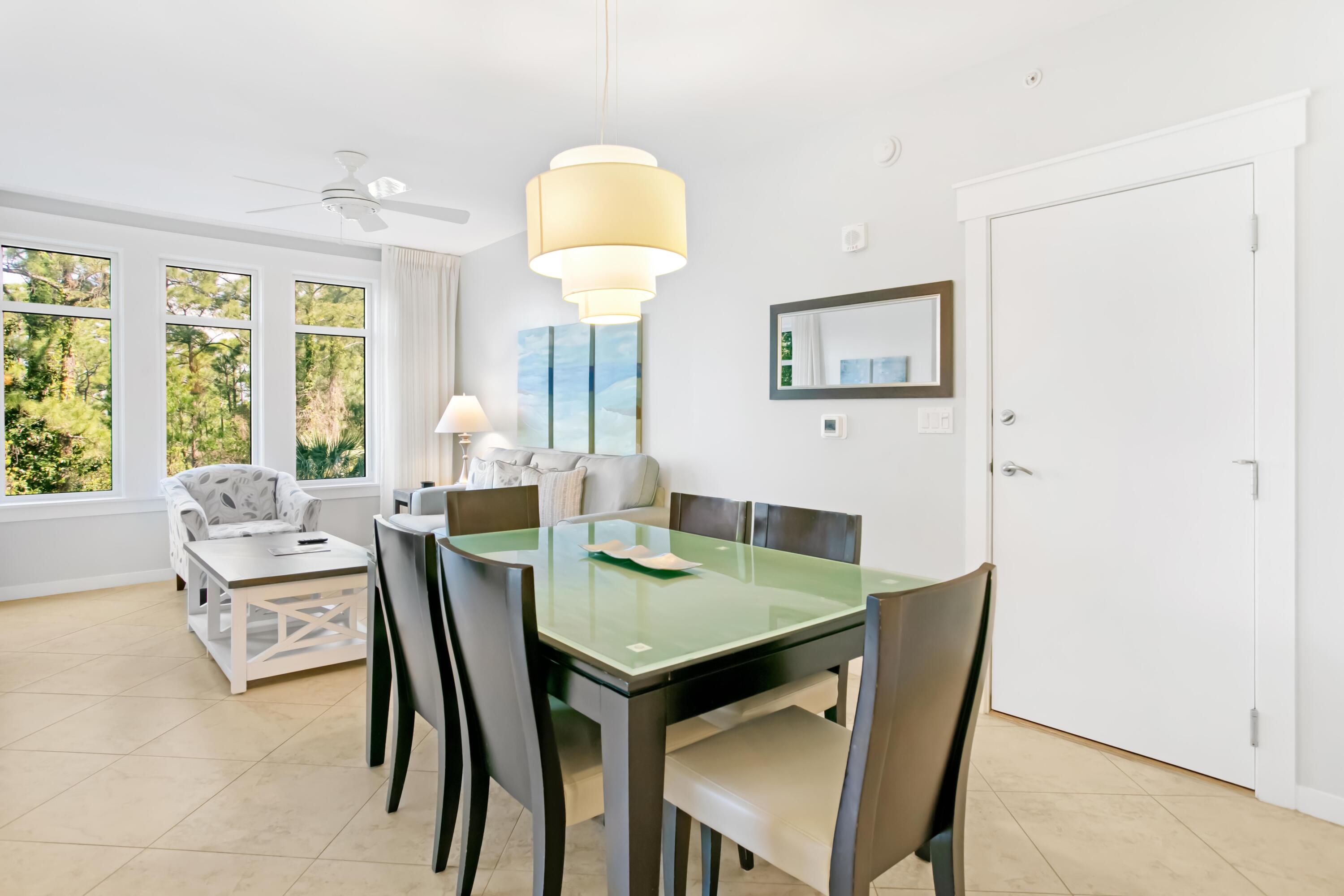 9800 Grand Sandestin Boulevard, 5202/5204