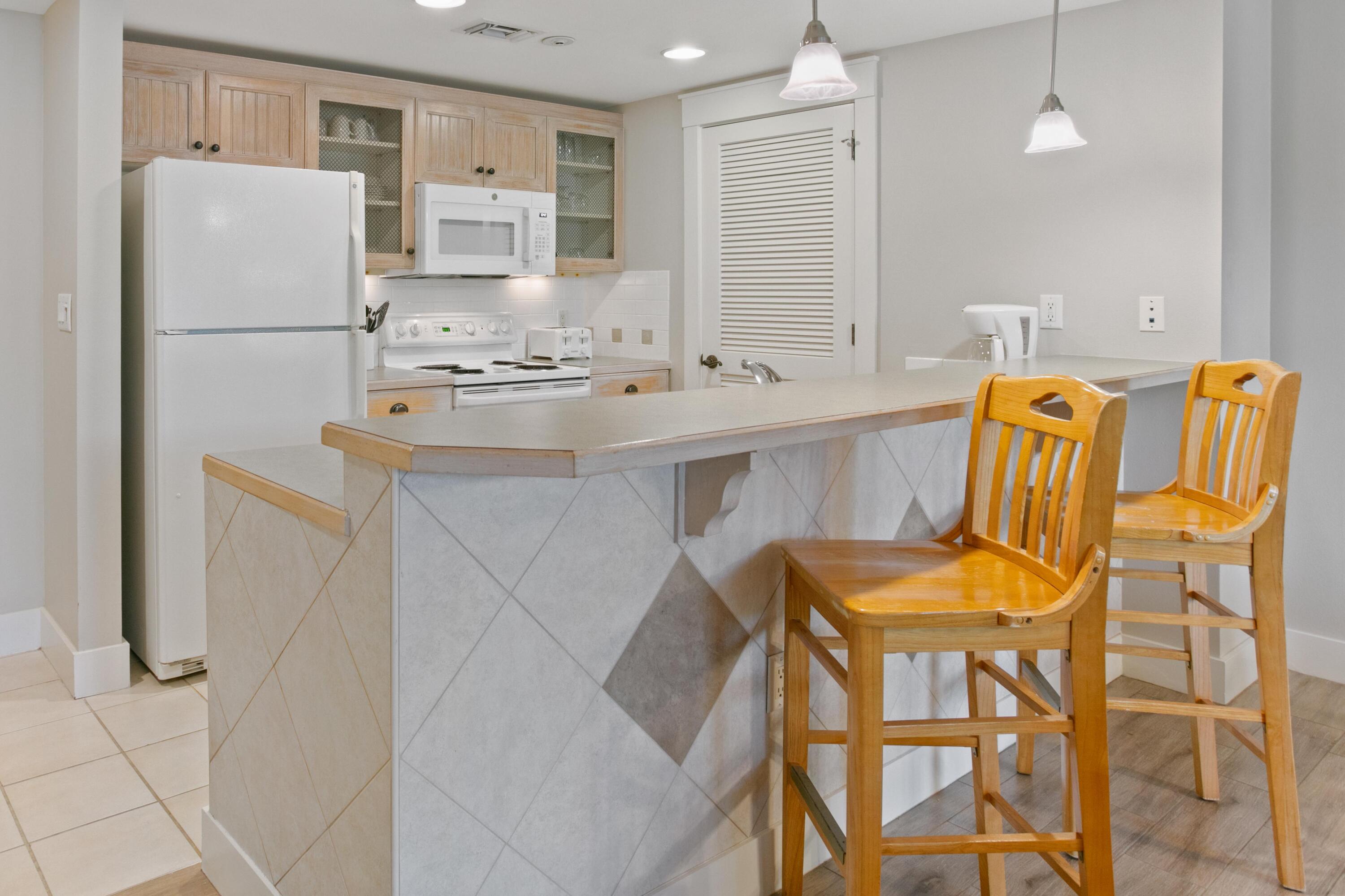 9300 Baytowne Wharf Boulevard, 310