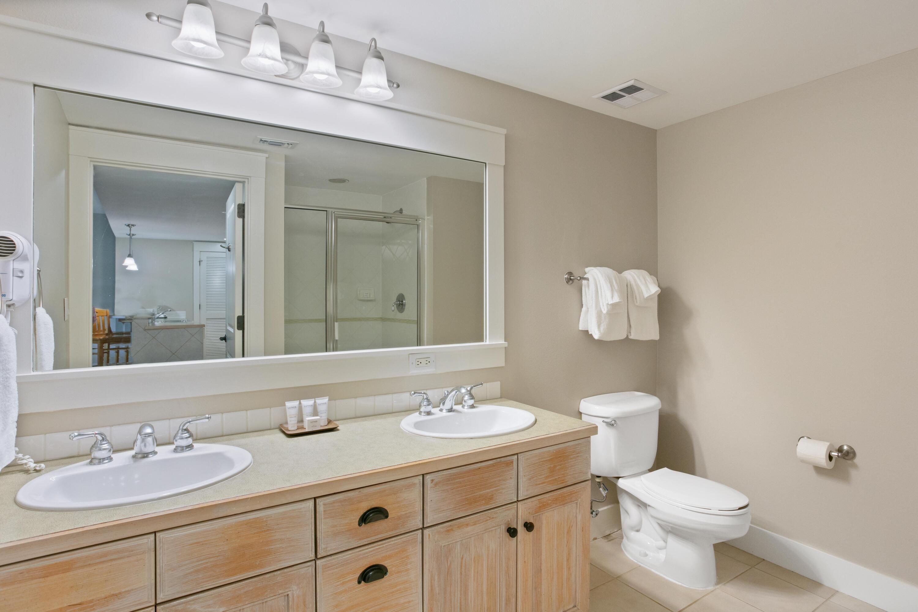 9300 Baytowne Wharf Boulevard, 310