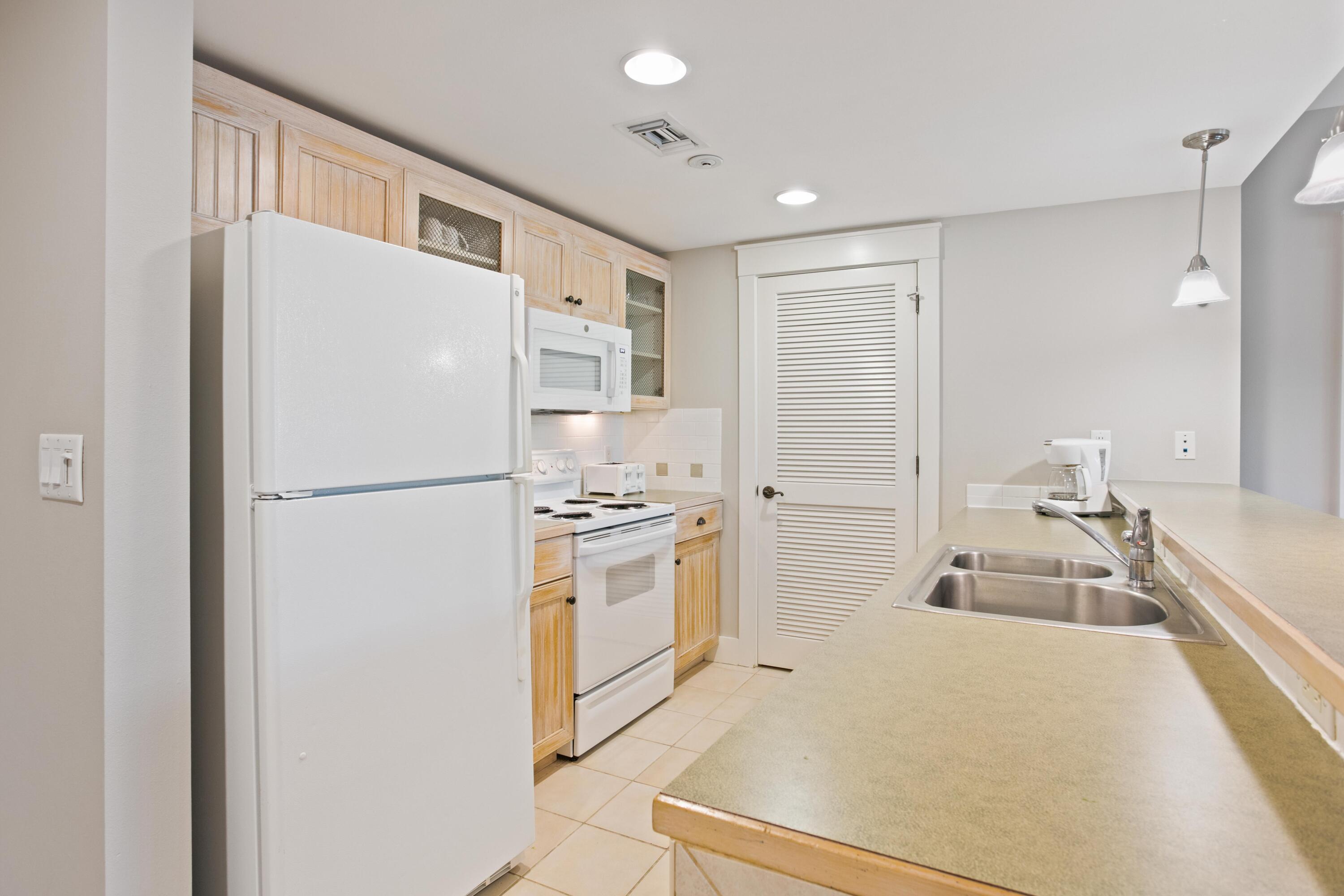 9300 Baytowne Wharf Boulevard, 310