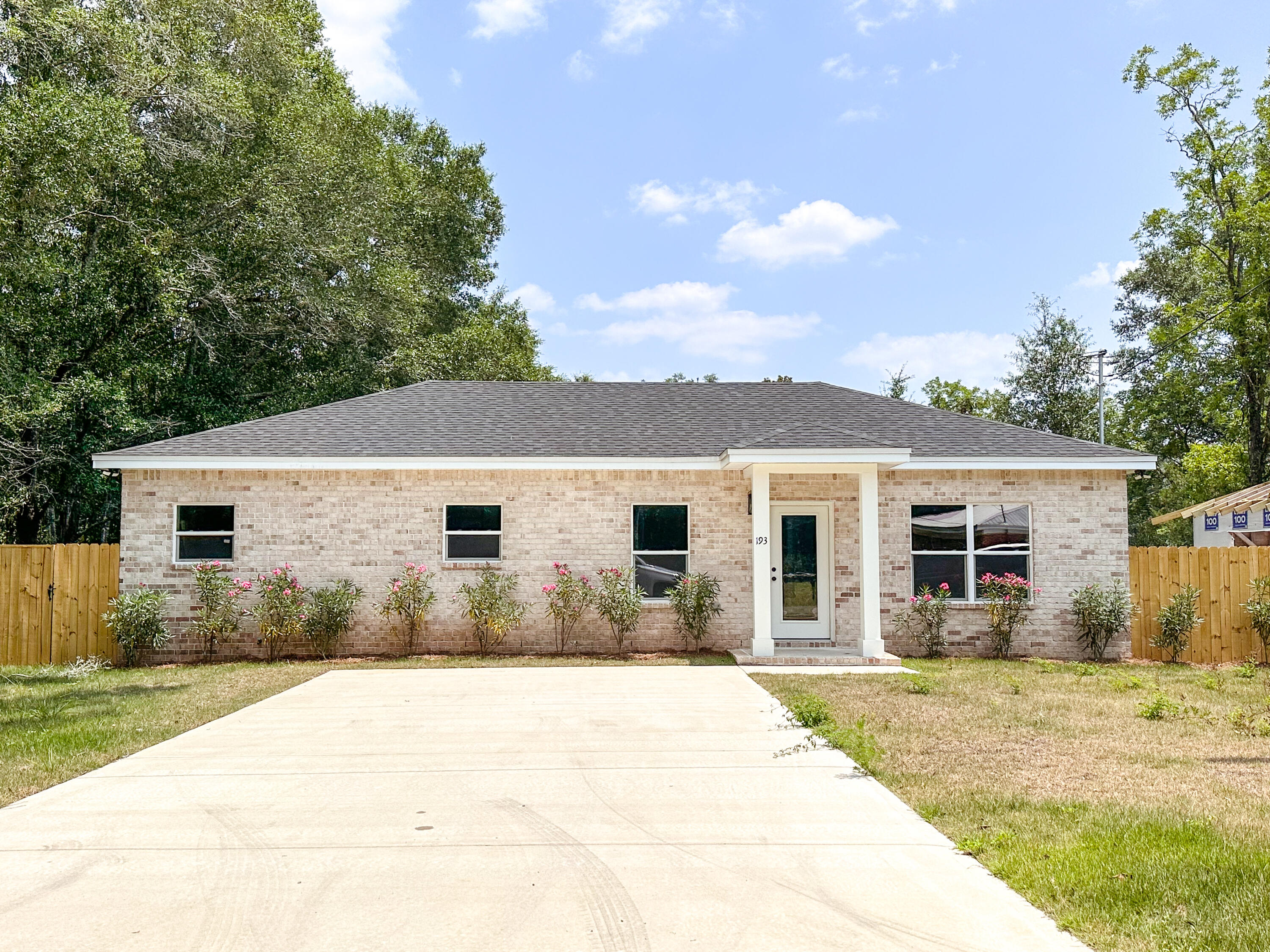 193 S 24th Street, DeFuniak Springs