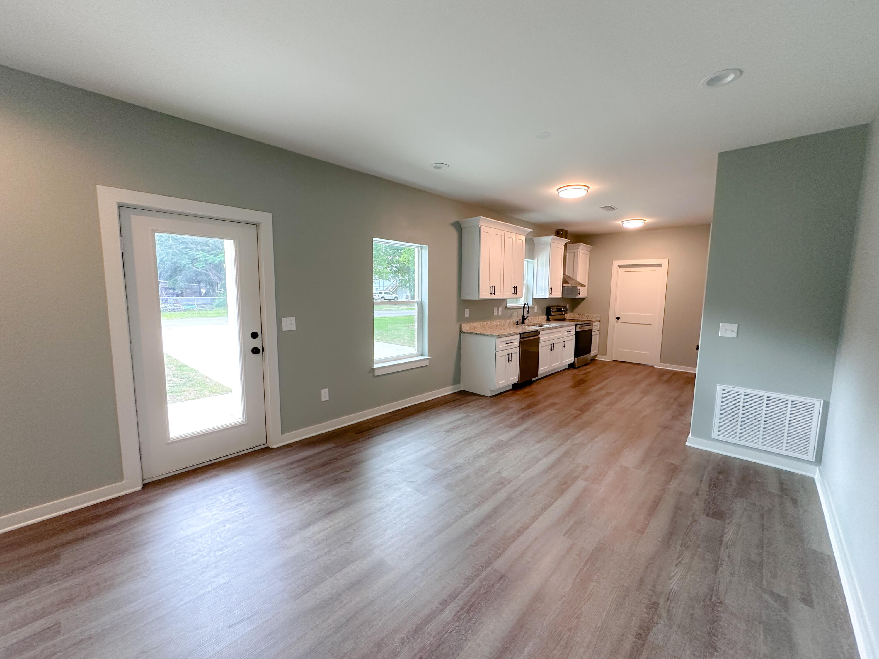 193 S 24th Street, DeFuniak Springs