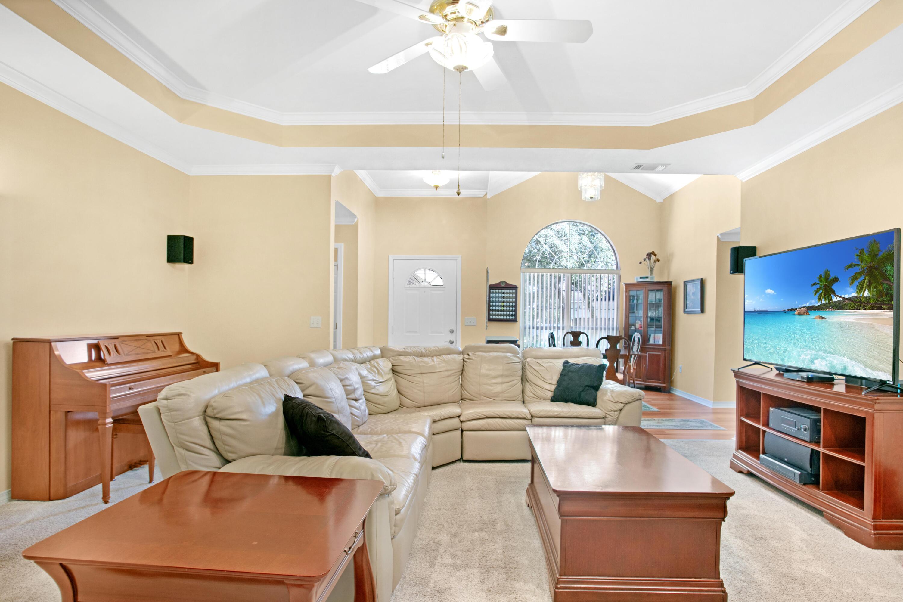 1708 Ashview Cove