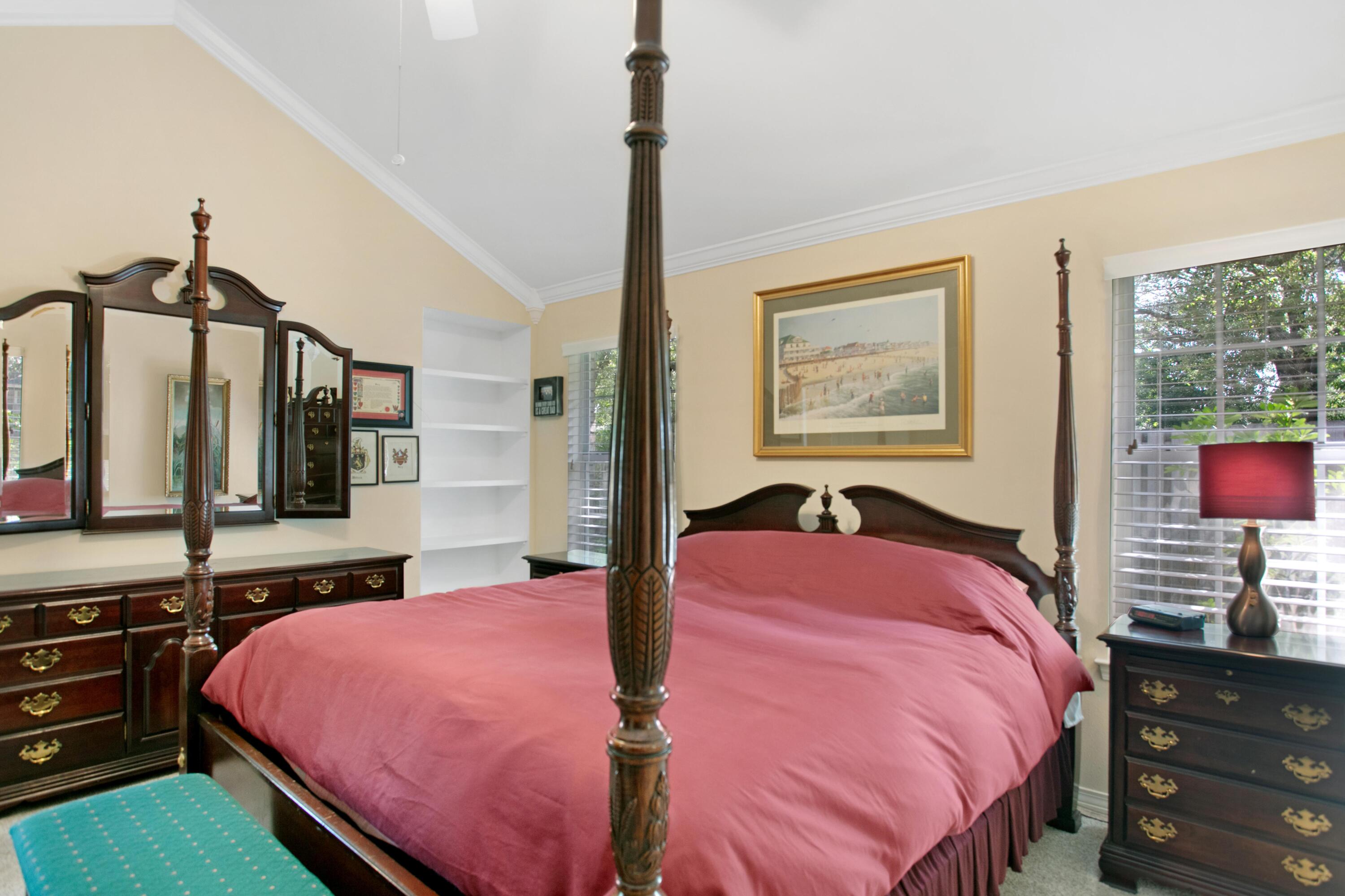 1708 Ashview Cove
