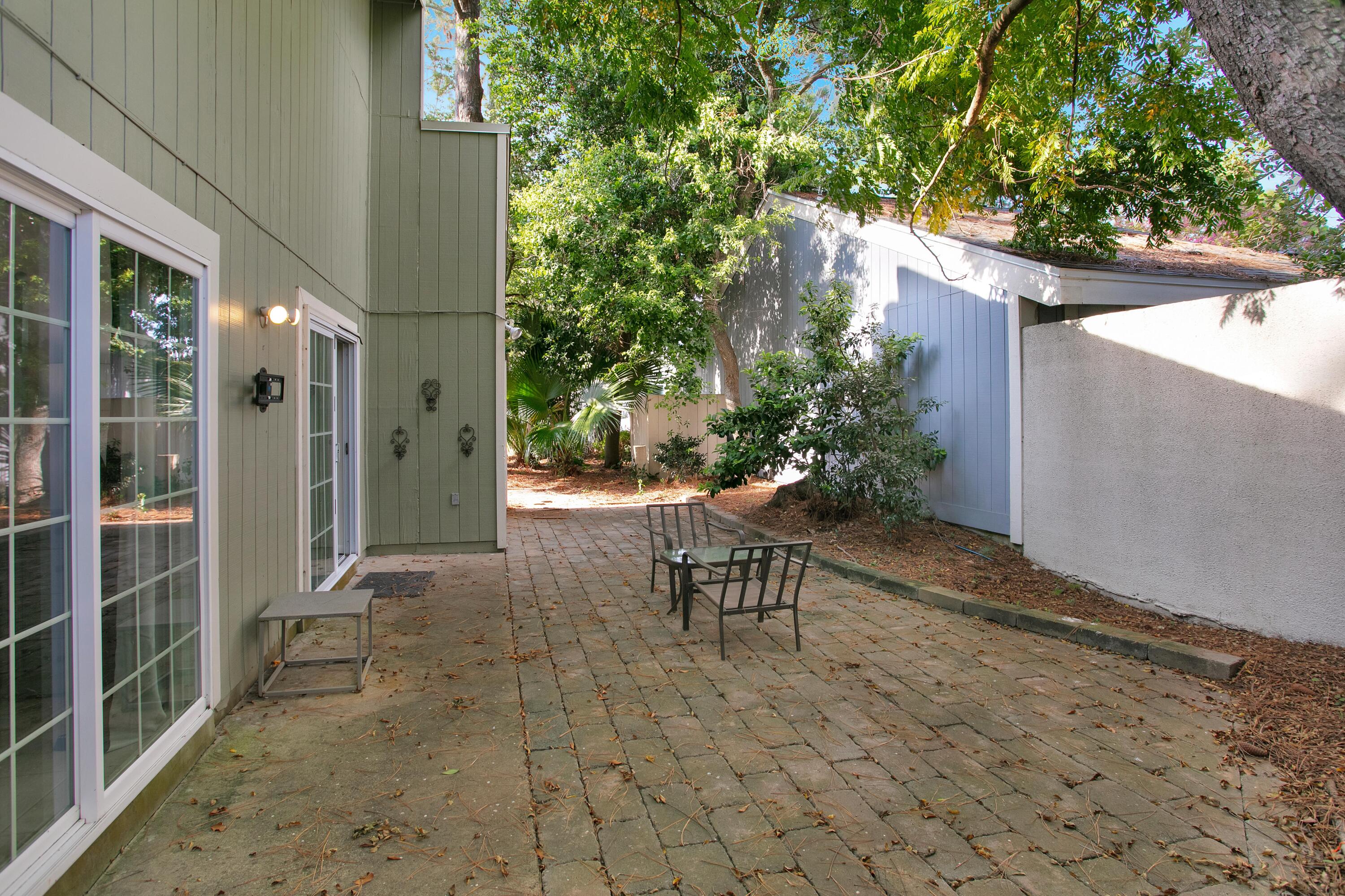 496 Linkside Drive