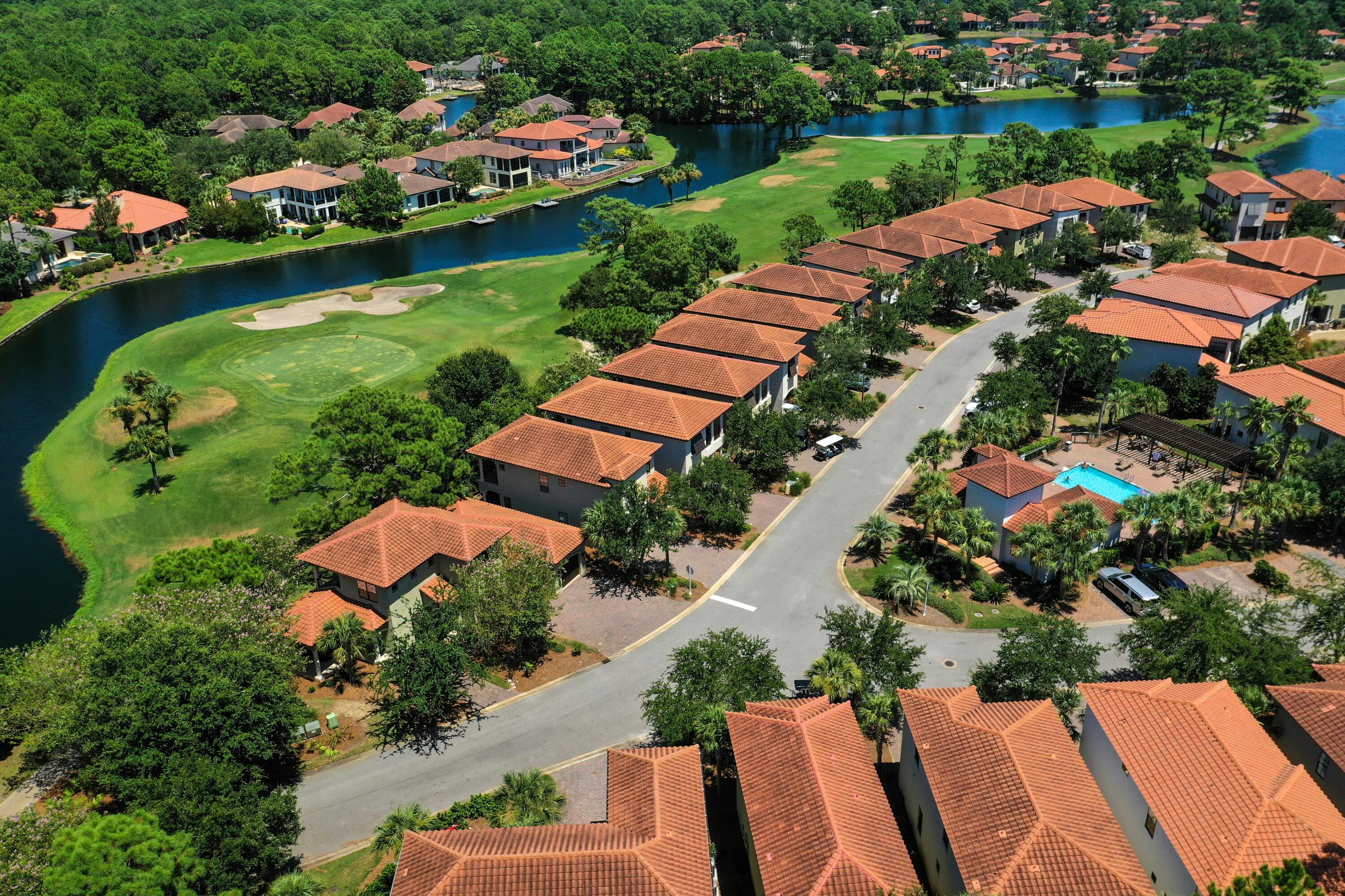 1924 Baytowne Loop