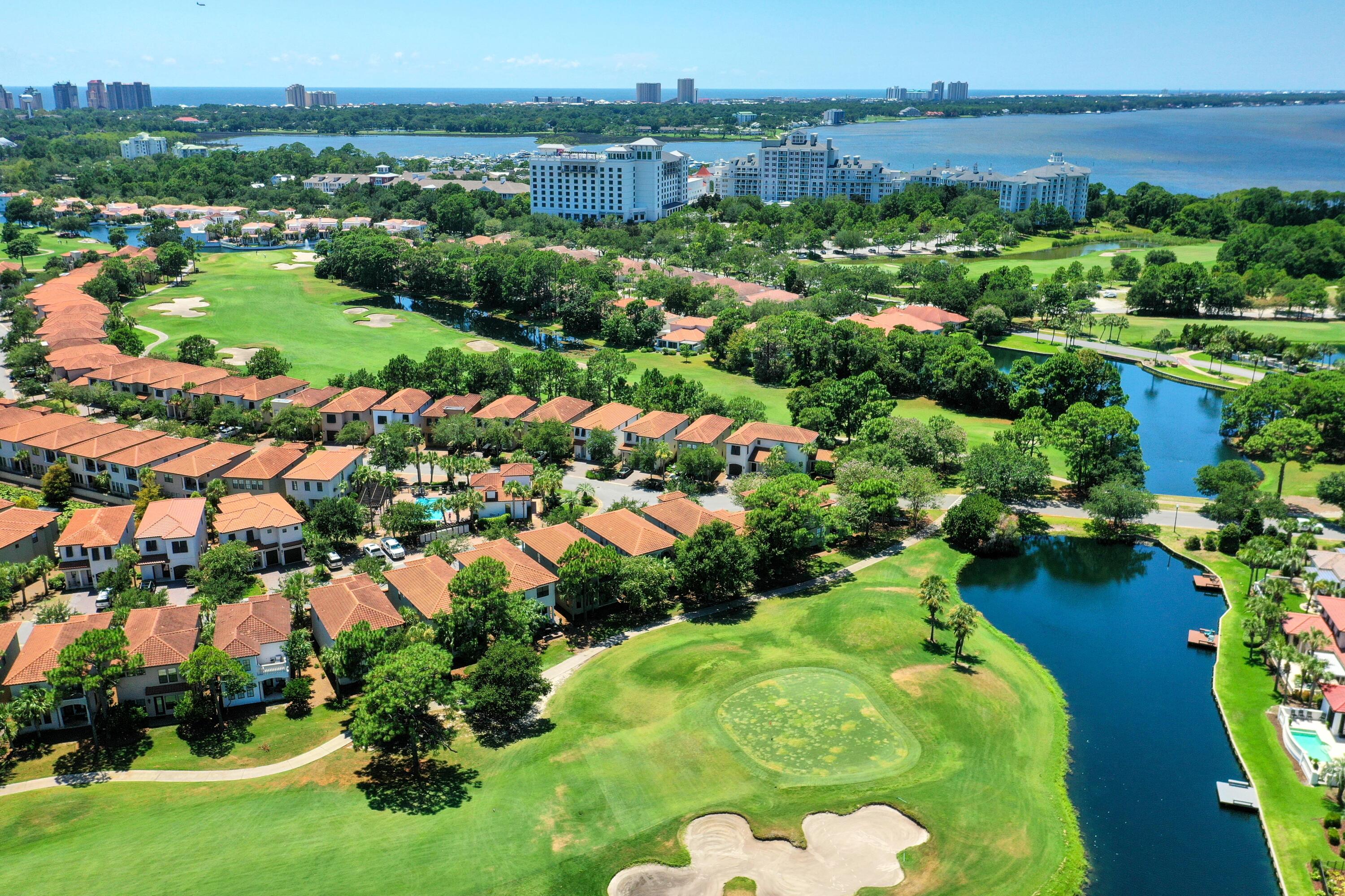1924 Baytowne Loop