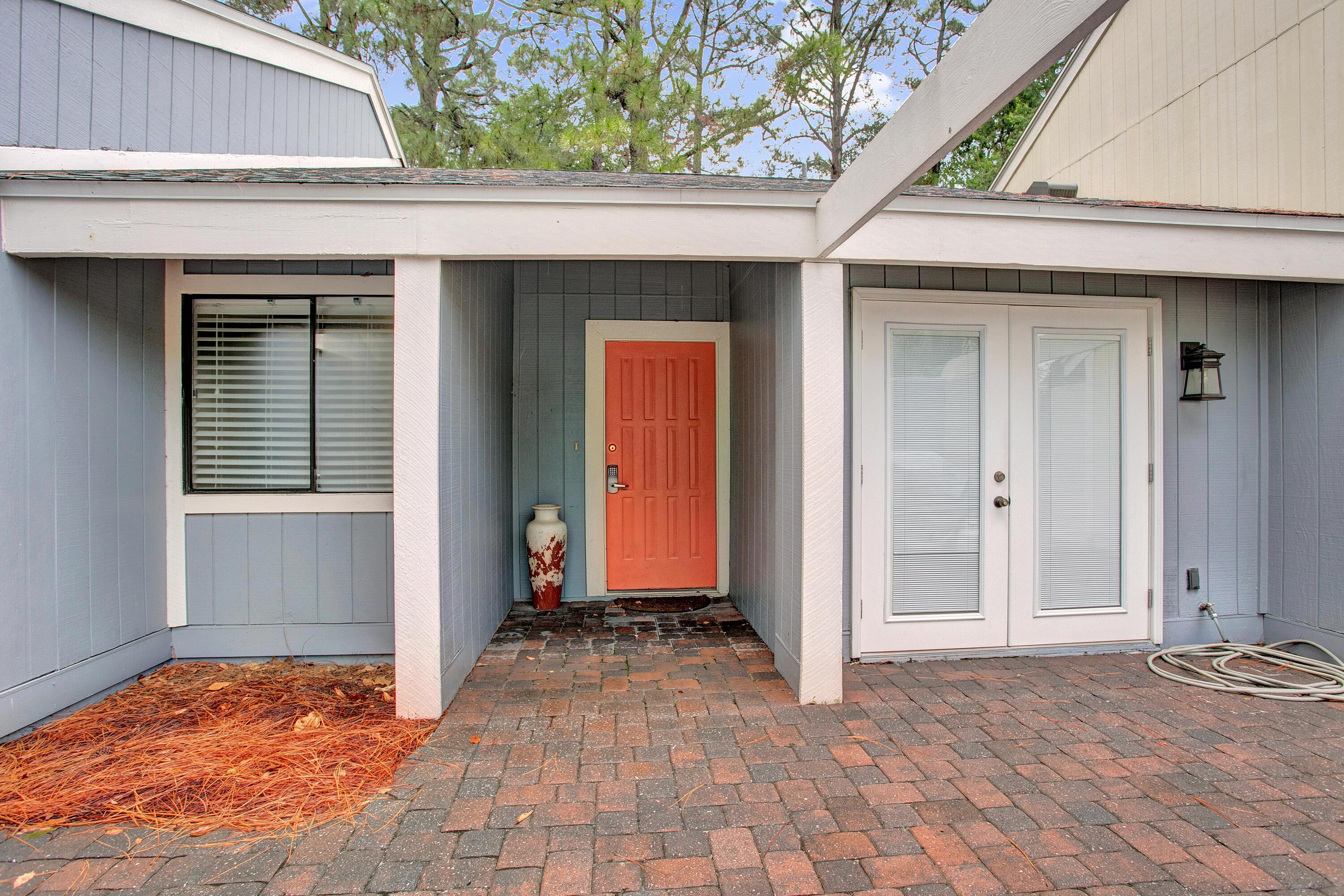 399 Linkside Drive